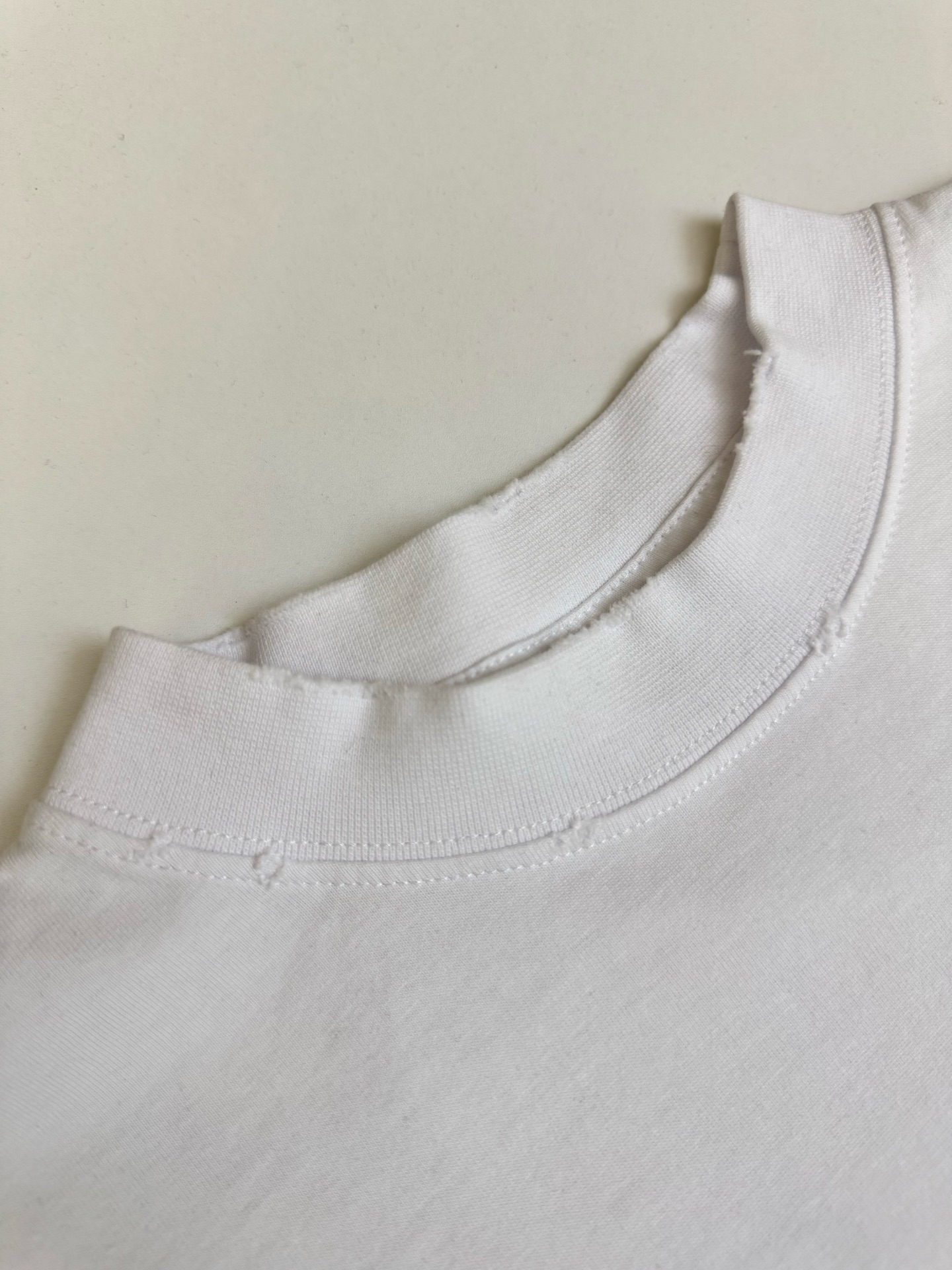 Balenciaga Bal 巴黎26ss 哥特火焰艺术字体印花短袖T恤