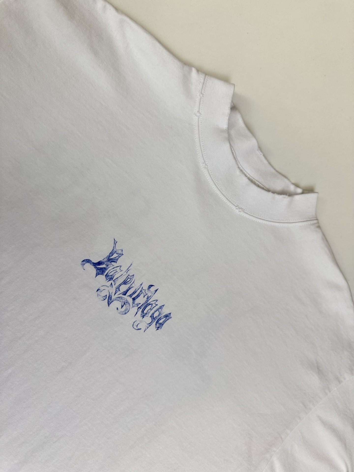 Balenciaga Bal 巴黎26ss 哥特火焰艺术字体印花短袖T恤