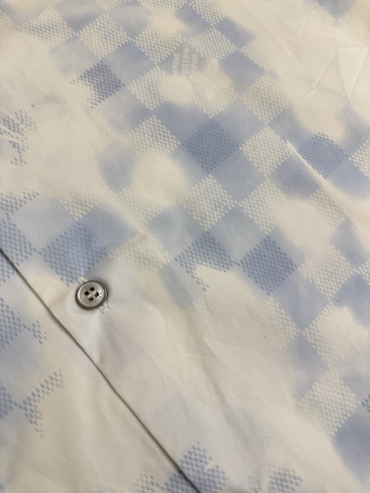 Louis Vuitton 1v 路易 SS26云朵系列像素棋盘格印花衬衫短袖