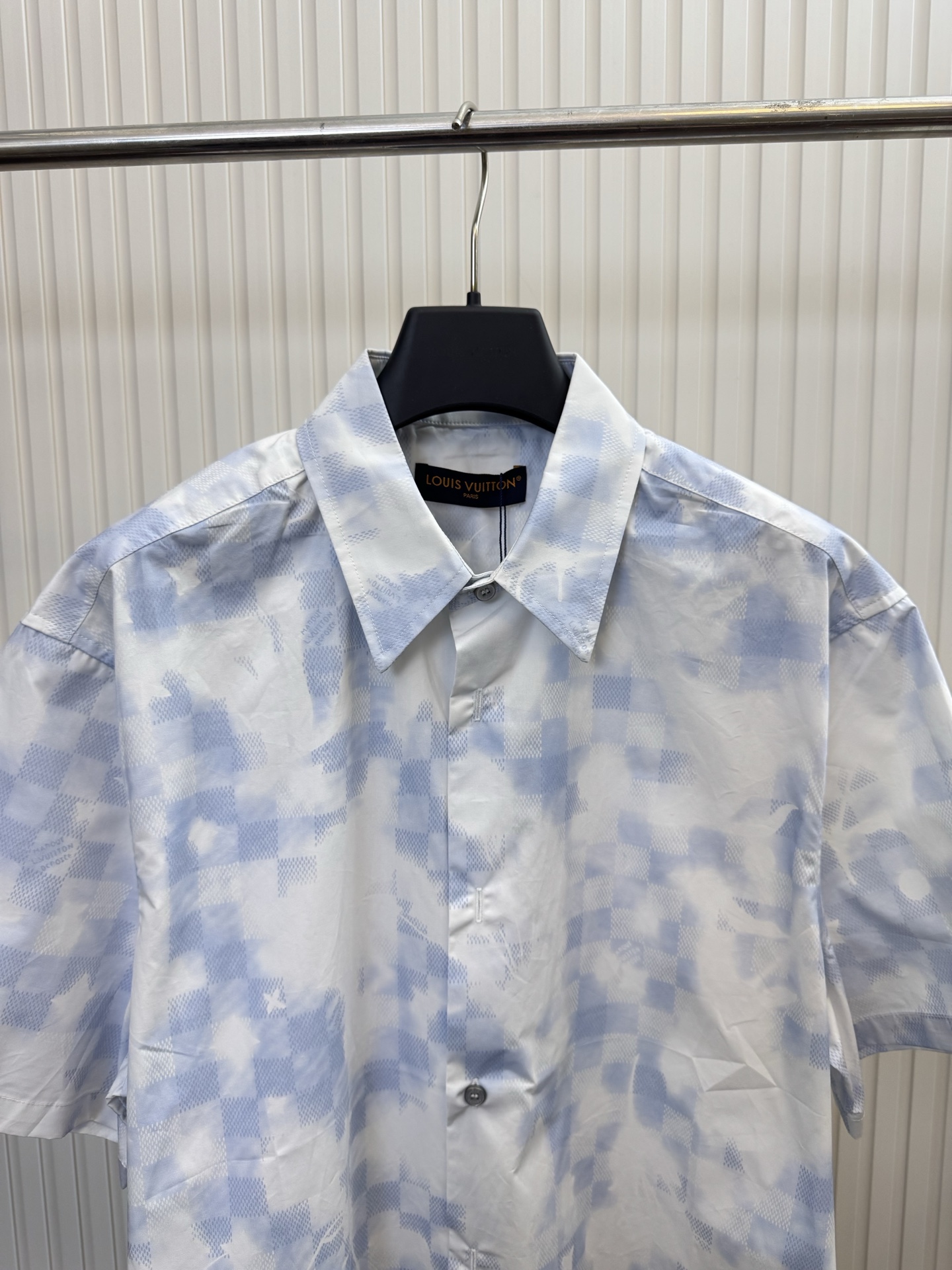 Louis Vuitton 1v 路易 SS26云朵系列像素棋盘格印花衬衫短袖