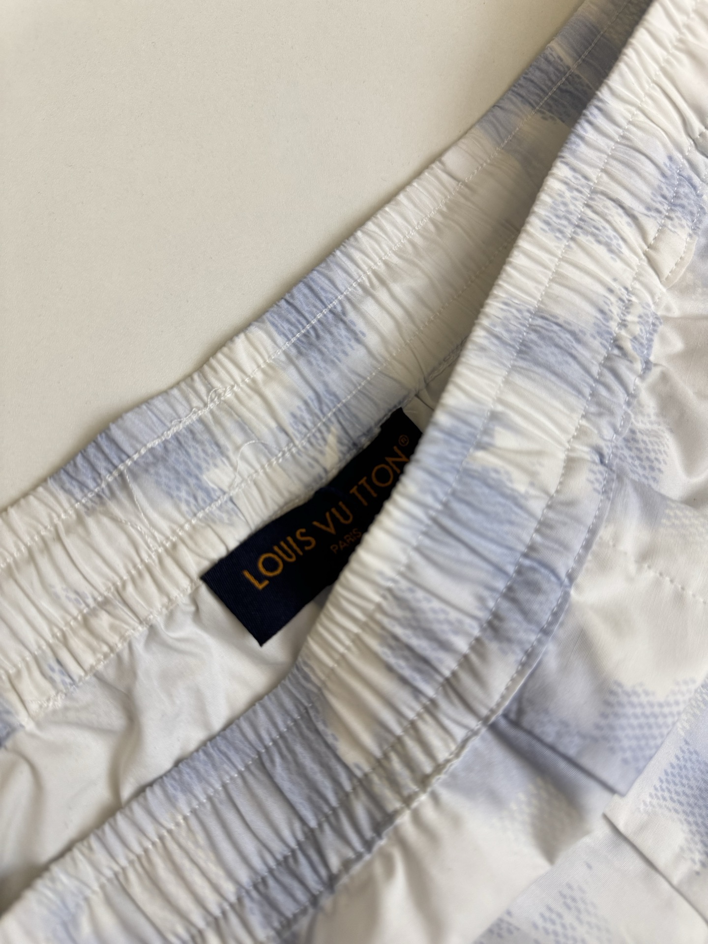 Louis Vuitton 1v 路易 SS26云朵系列像素棋盘格印花短裤