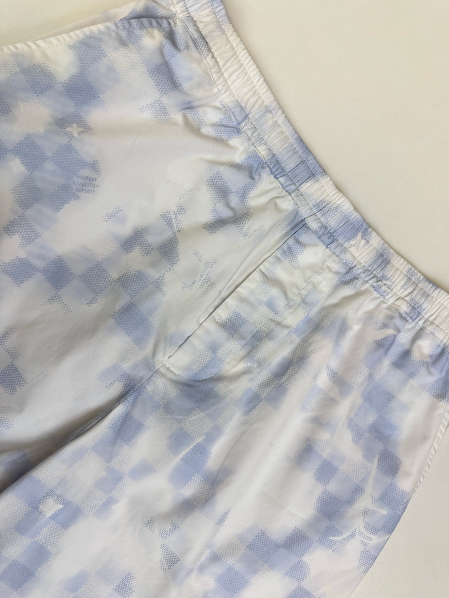 Louis Vuitton 1v 路易 SS26云朵系列像素棋盘格印花短裤