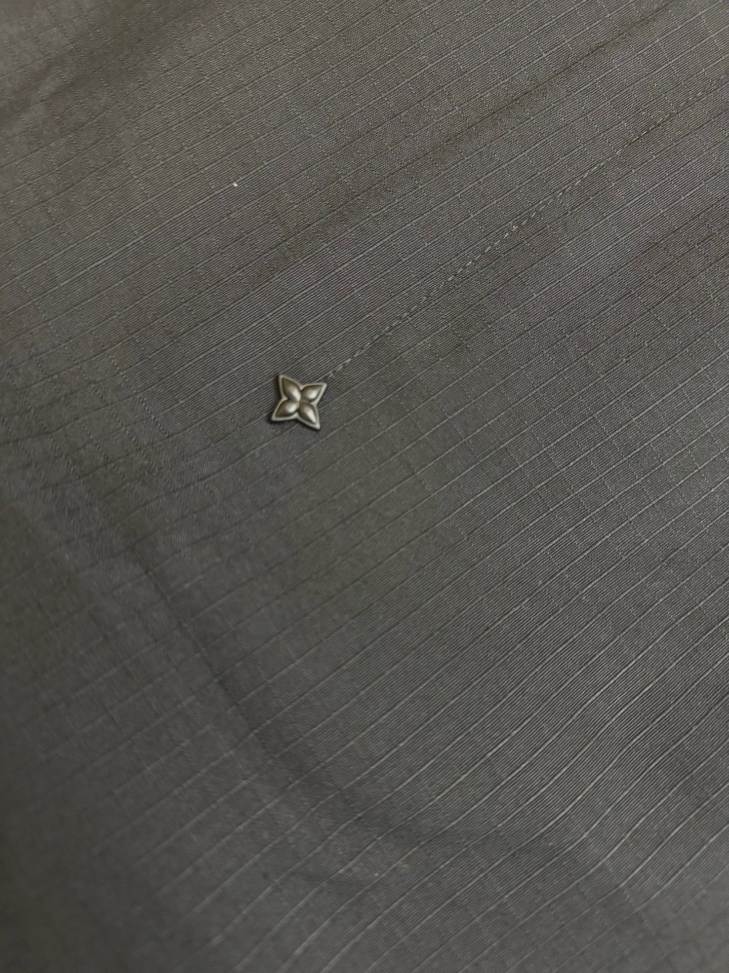 Louis Vuitton 1v 提花铆钉工装棉质阔腿短裤