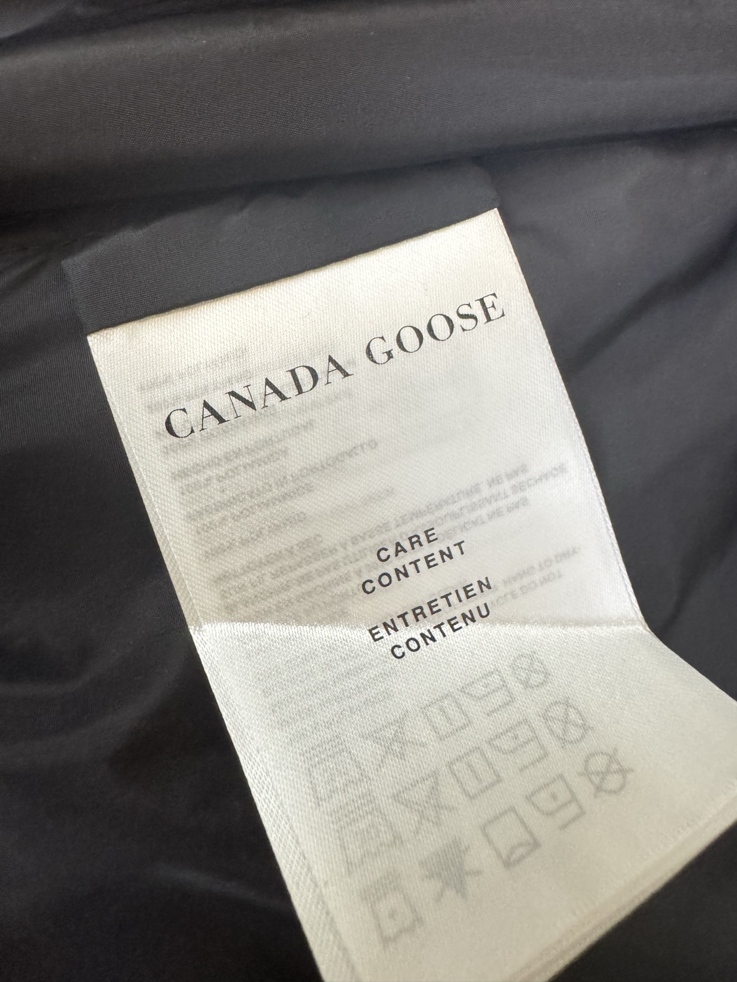 Canada Goose Canada Goose 加拿大鹅袖标连帽防风夹克外套