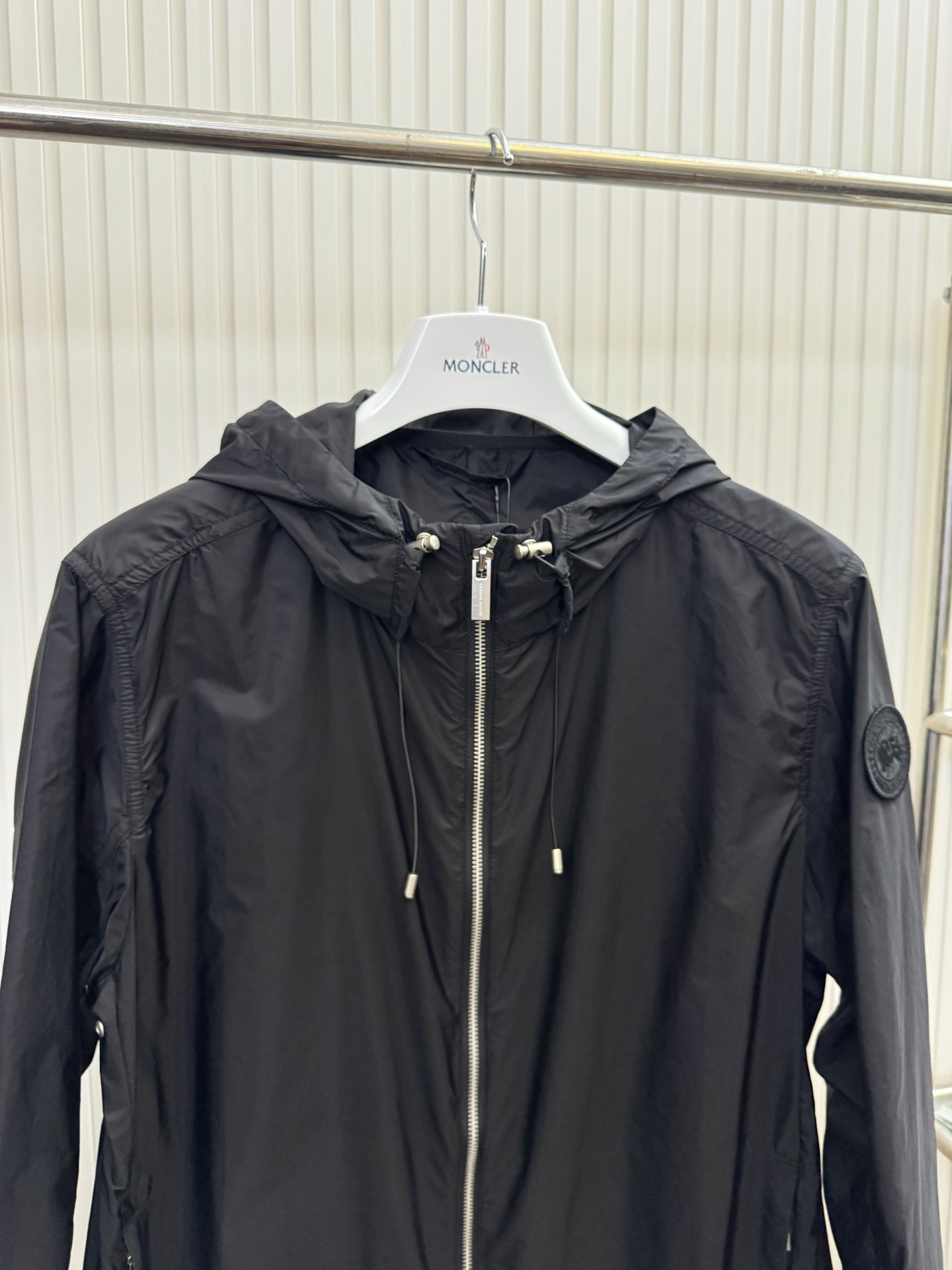 Canada Goose Canada Goose 加拿大鹅袖标连帽防风夹克外套