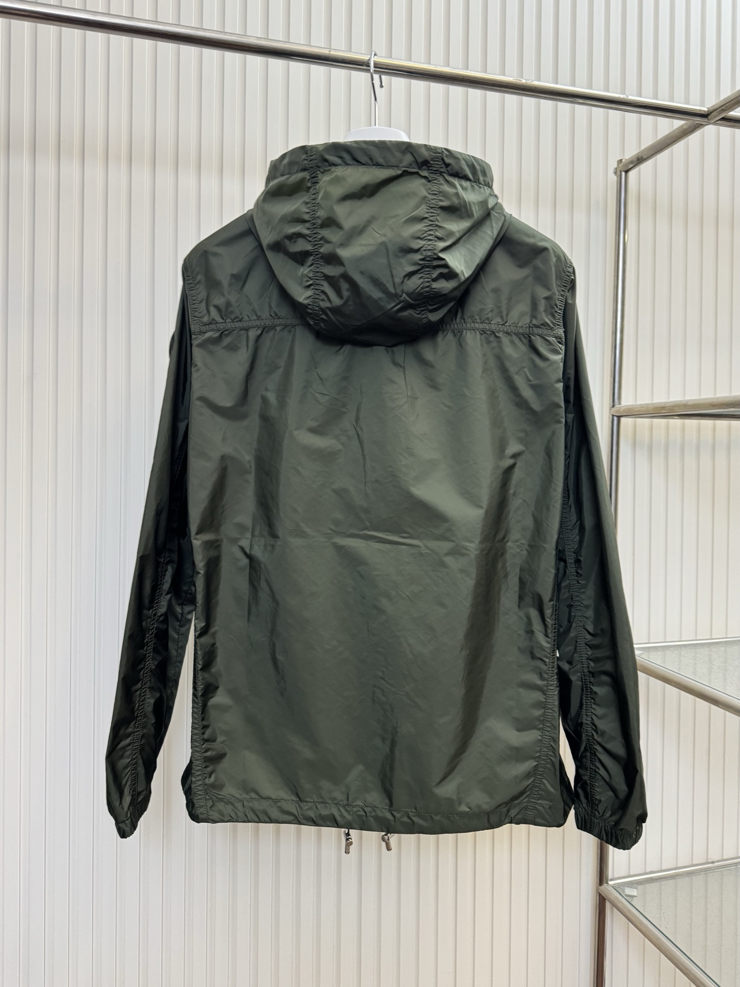 Canada Goose Canada Goose 加拿大鹅袖标连帽防风夹克外套