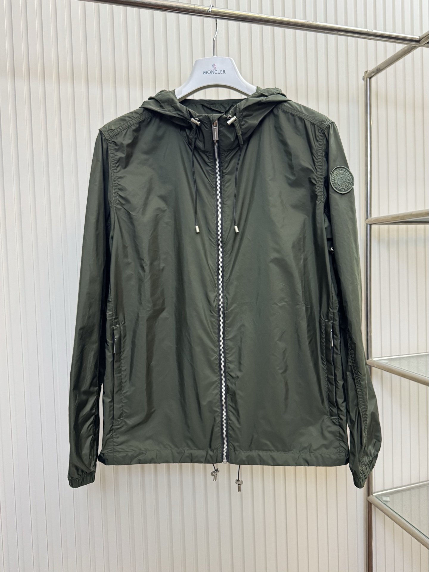 Canada Goose Canada Goose 加拿大鹅袖标连帽防风夹克外套