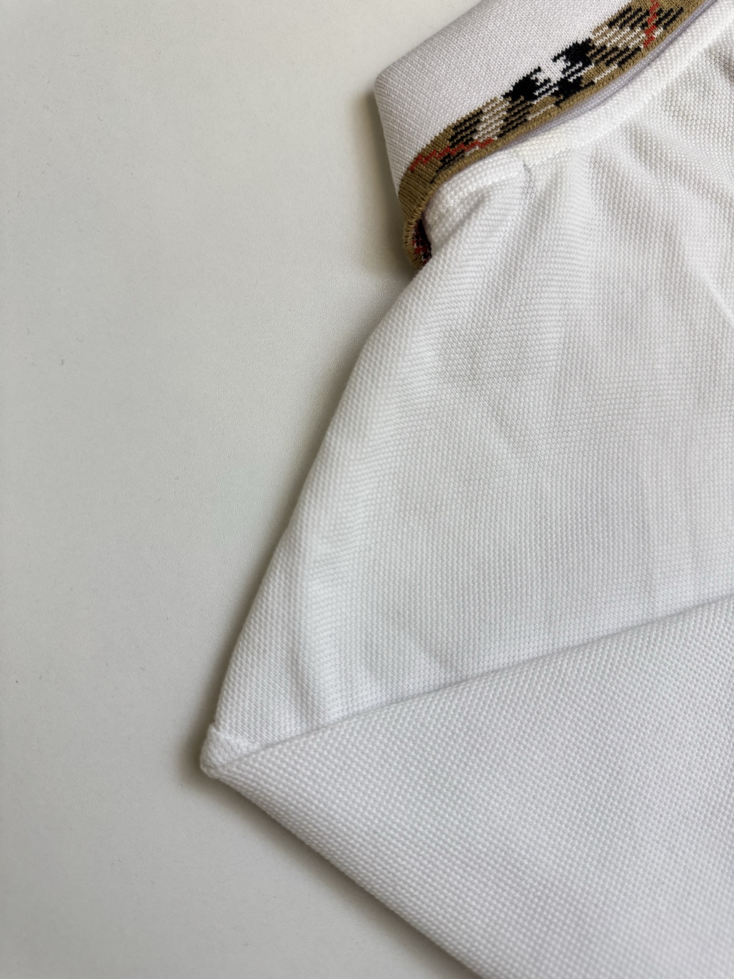 Burberry Bbr 巴宝莉小标刺绣格纹翻领polo衫短袖