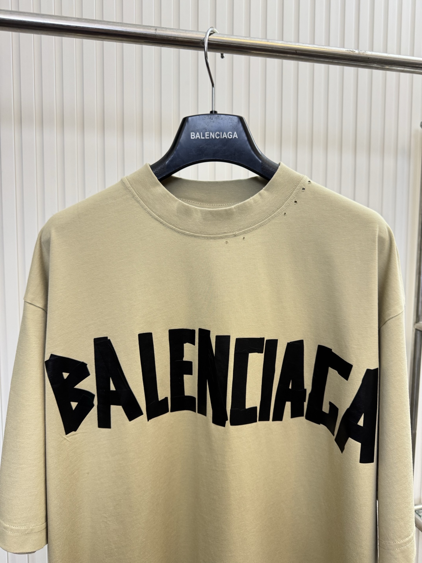 Balenciaga Bal 巴黎美纹纸黄黑胶带短袖T恤