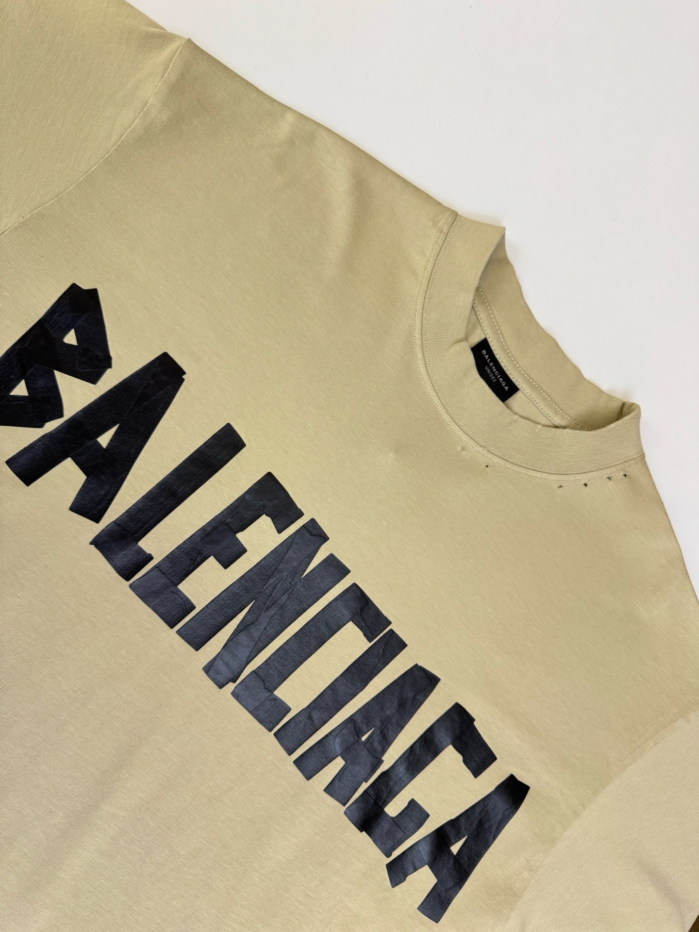 Balenciaga Bal 巴黎美纹纸黄黑胶带短袖T恤