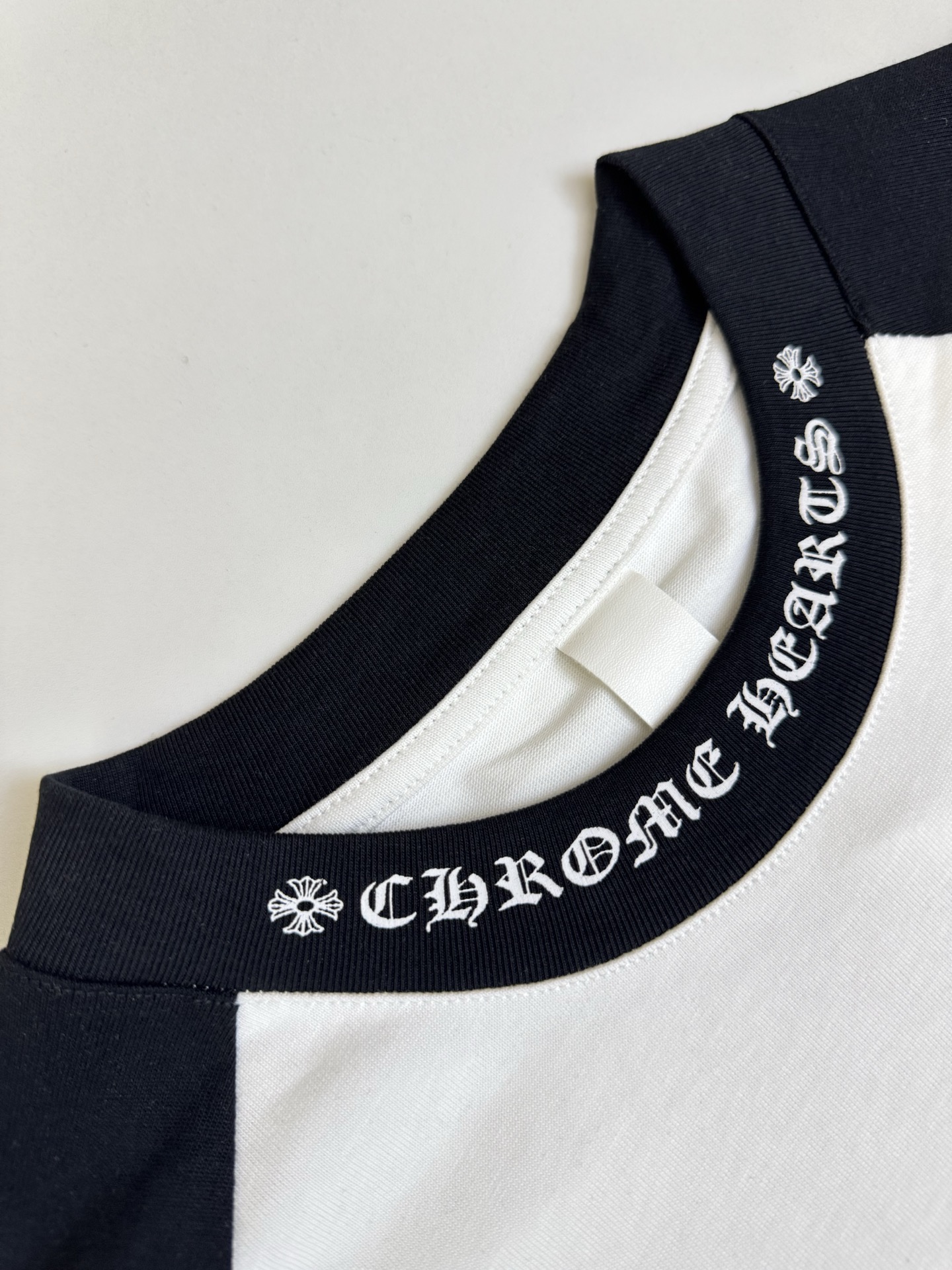 Chrome Hearts CH 克罗心 马蹄印梵文字母绣臂撞色长袖