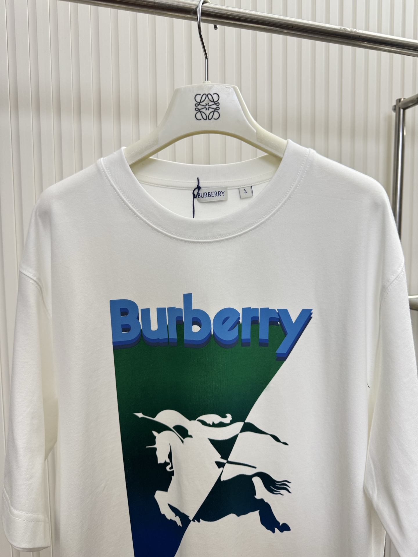 Burberry Bbr 巴宝莉 战马标识渐变倒三角印花短袖T恤