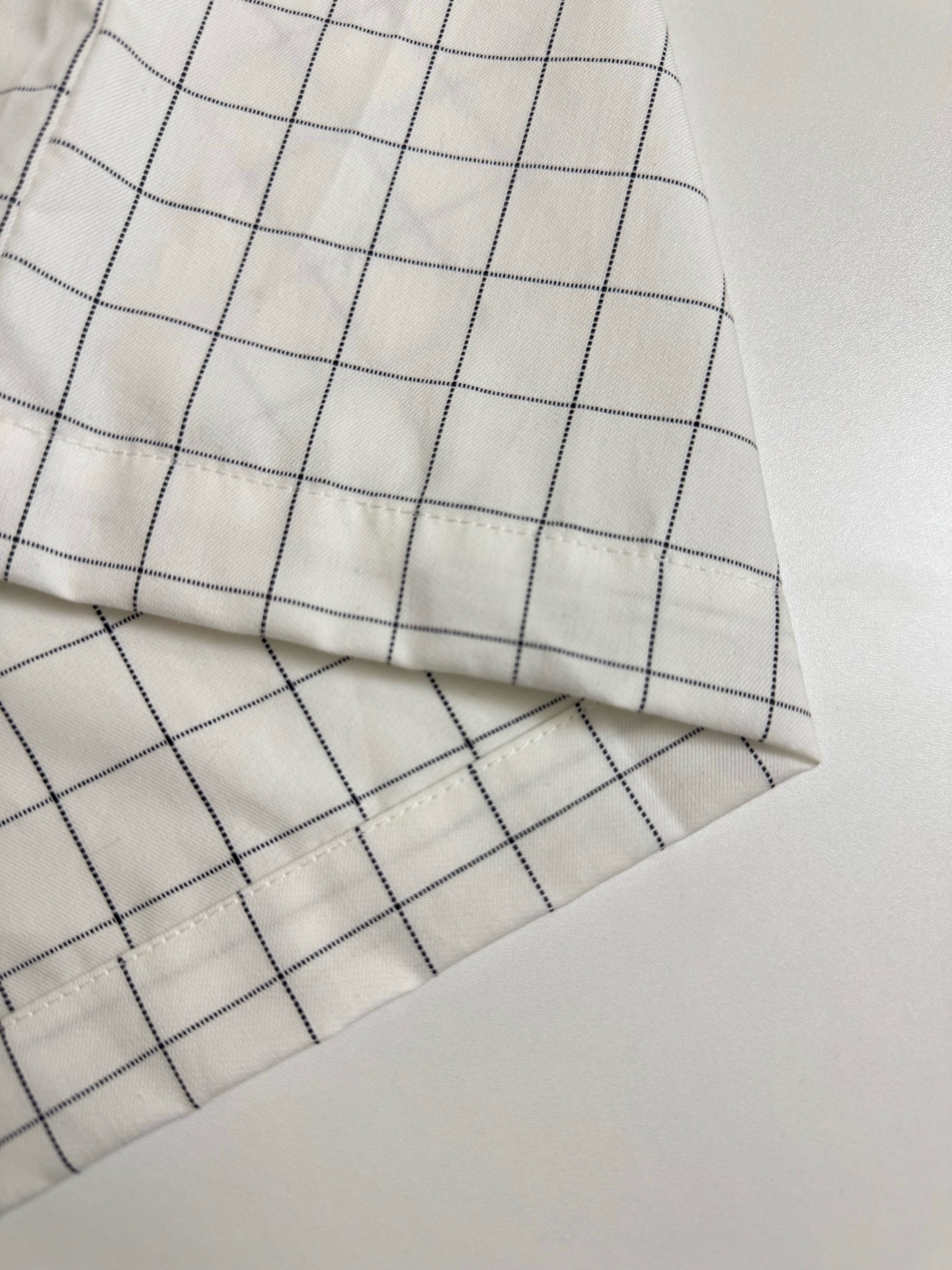 Acne Studios Acne Studios SS26白黑线条格纹字母休闲短裤