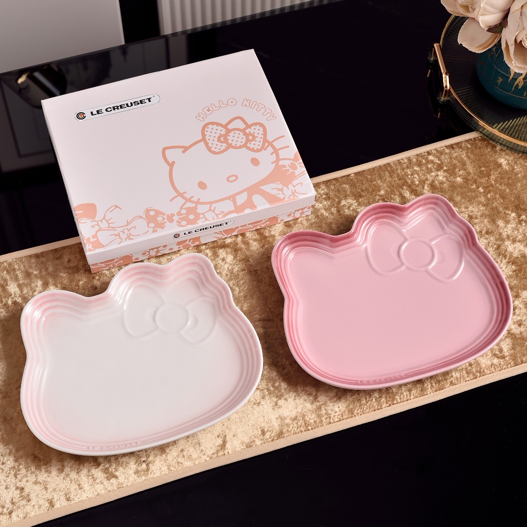 Cool Color KITTY Two Color Cat Head Plate (Set of 2) - Comprehensive