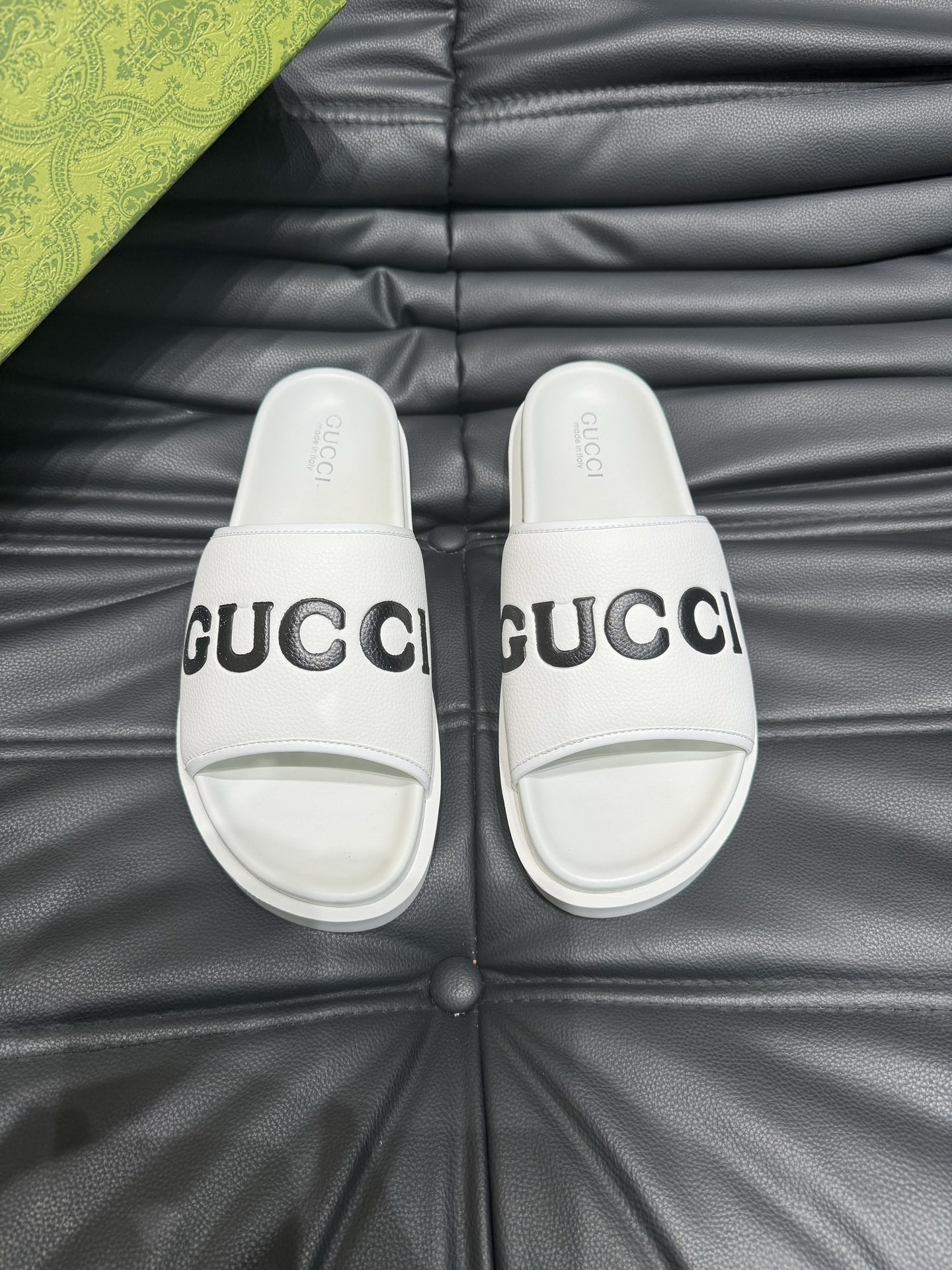 NO:416349,38-45 GUCCL high-end quality luxury slippers, 1:1 high-end quality, casual, sunny, loose and comfortable, the highest version of high-quality quality, must-go in summer!  ,slippers,gucci,slippers1986090938-45 GUCCL高端精品  奢品拖鞋,1:1高端品质,休闲阳光宽松舒适型,最高版本高品质精品,经夏季必入哦！,拖鞋,gucci,slippers,Women's Shoes