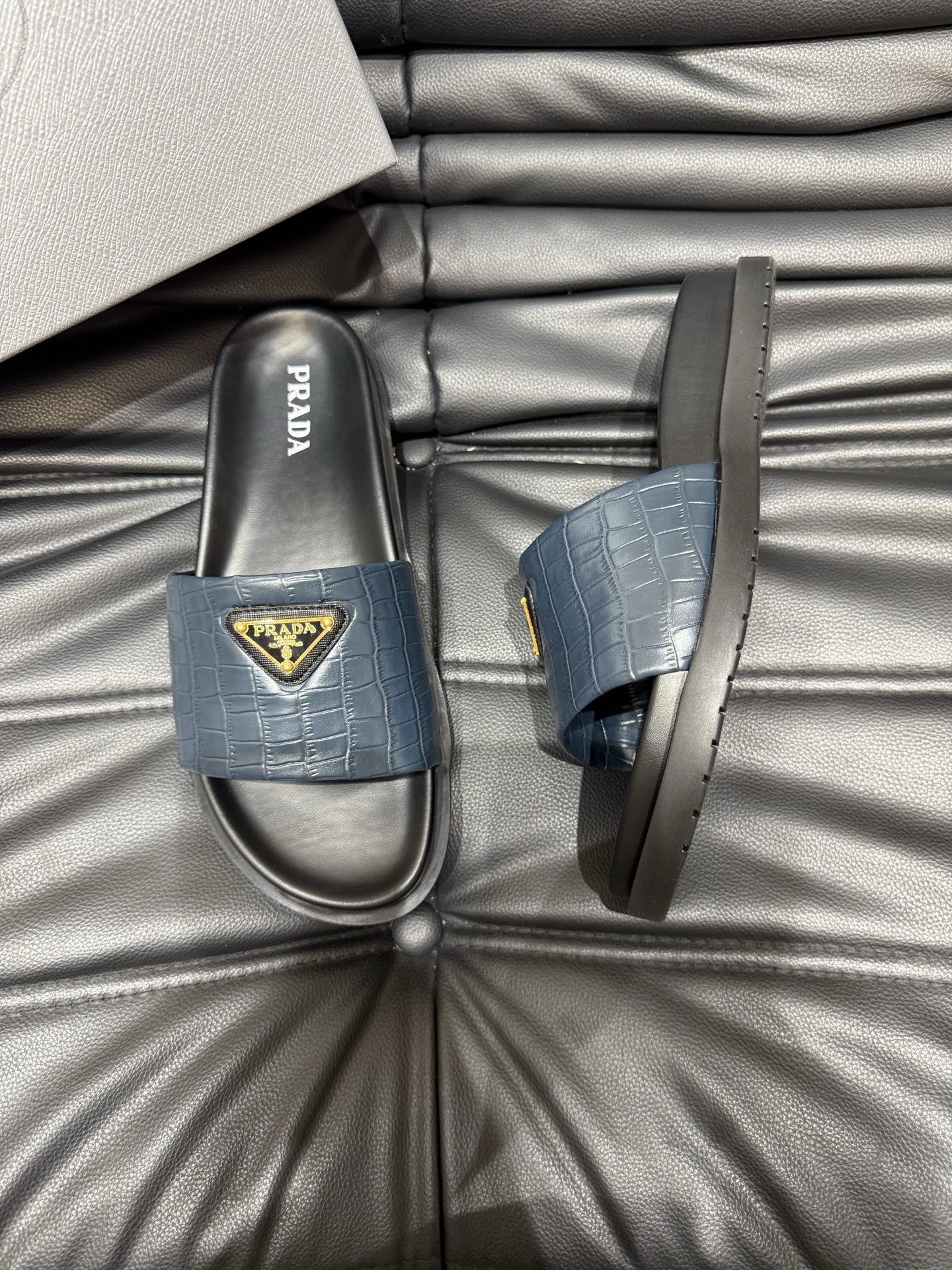 Prada Luxury Casual Slides - Premium Leather, Comfortable & Durable 3 i1742016790525 118 0 1