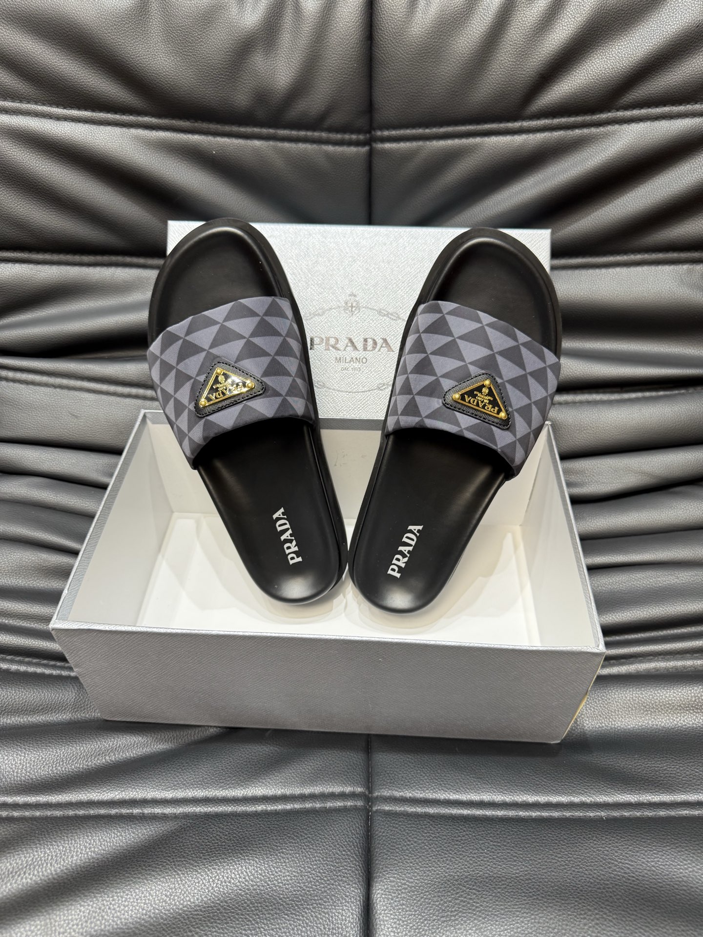 Prada Men's Slides Sandals - Luxury Comfort & Style, Sizes 38-44 Available 5 i1742017137327 6656 0 3