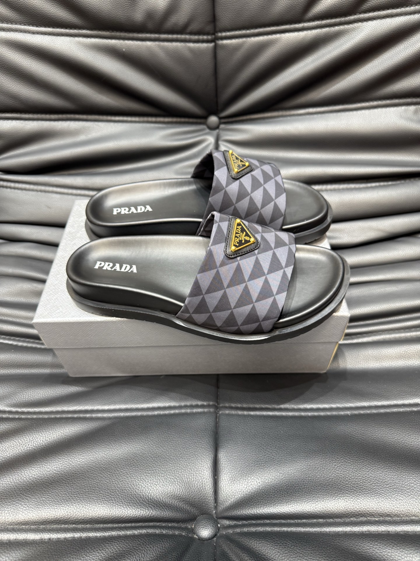 Prada Men's Slides Sandals - Luxury Comfort & Style, Sizes 38-44 Available 4 i1742017139234 1924 0 2