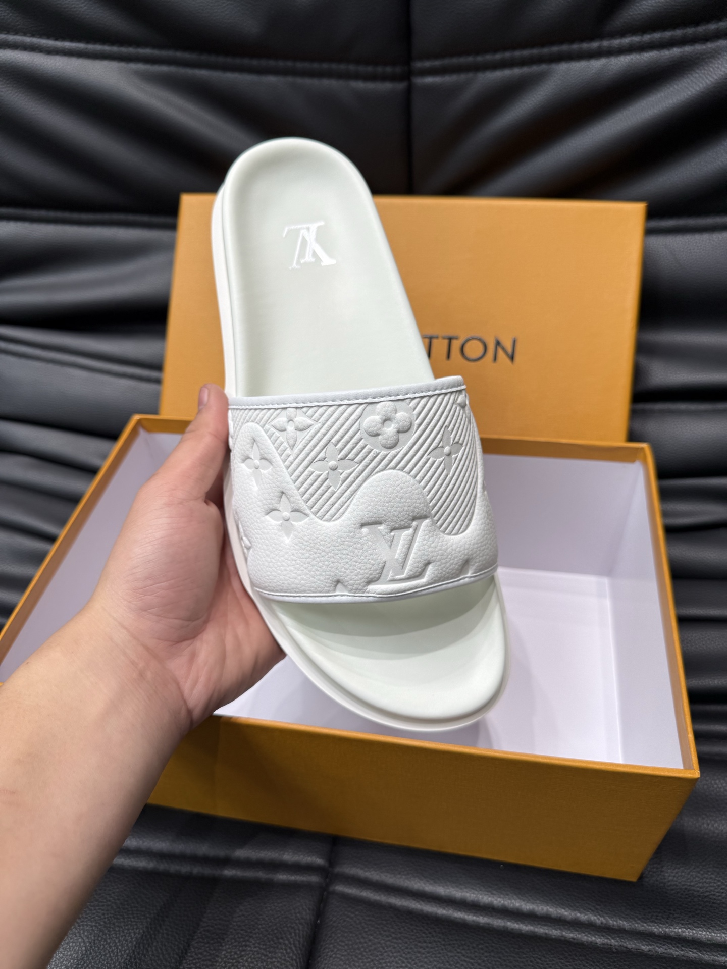 Louis Vuitton White Embossed Rubber Lock It Flat Mules Slides Sandals 8 i1744005792679 2976 0 6