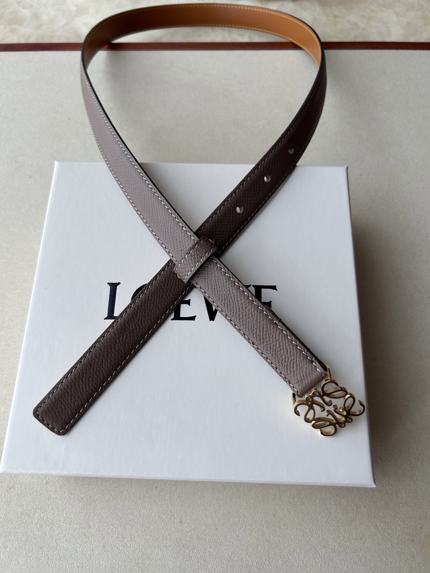 Gold-Plated Ceremonial Belt with 20mm Bandwidth and Classic Fashion Style