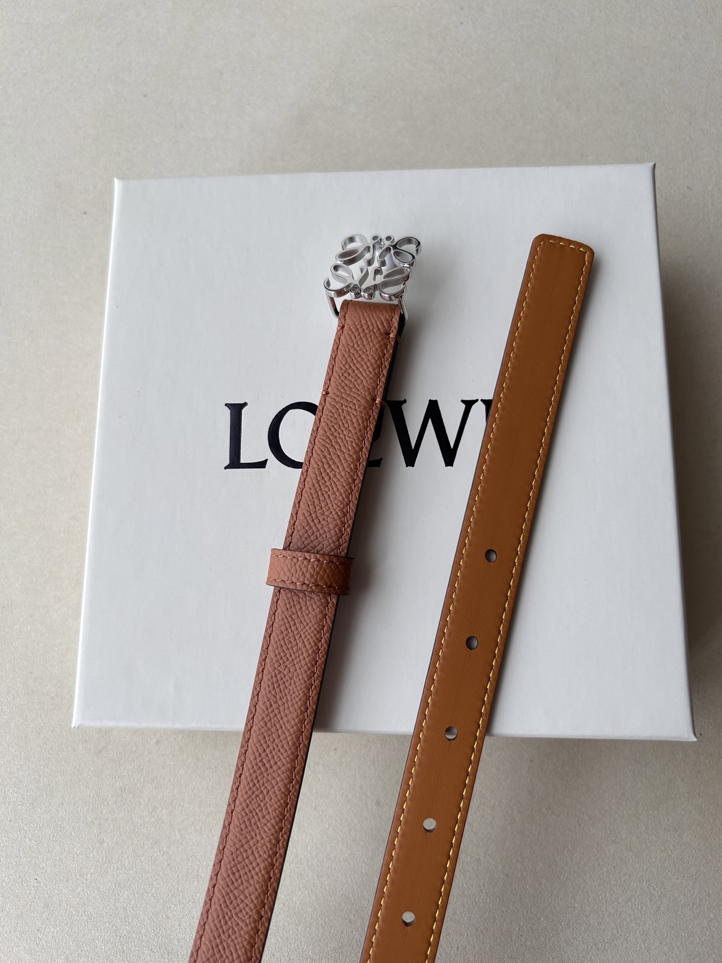 Gold-Plated Ceremonial Belt with Fine Craftsmanship and Classic Fashion Style - 图片 5