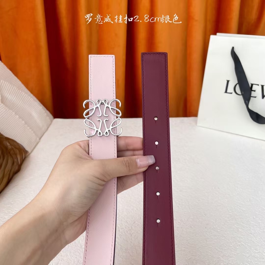 “Gold Belt with 28mm Bandwidth: Fashionable, High-Quality, Classic Design for Ms. Rothwell” - 图片 4