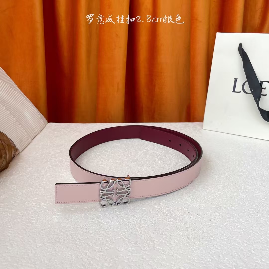 “Gold Belt with 28mm Bandwidth: Fashionable, High-Quality, Classic Design for Ms. Rothwell” - 图片 2