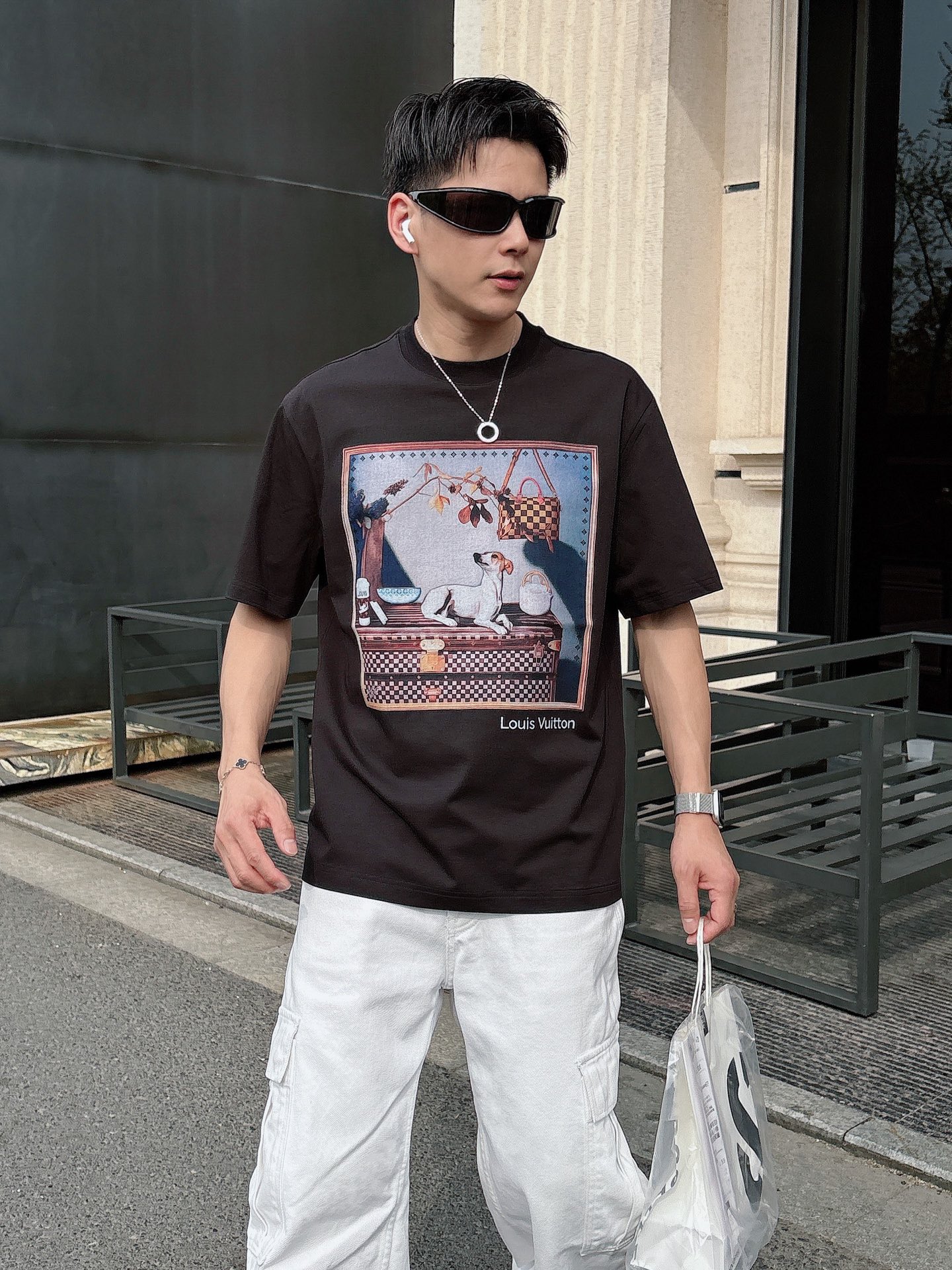 LV🌾、🆕2026春夏新品发售新品短袖T恤，面料采用新疆长绒棉，温儒柔软 细腻柔软 上身自然是舒适 凉爽