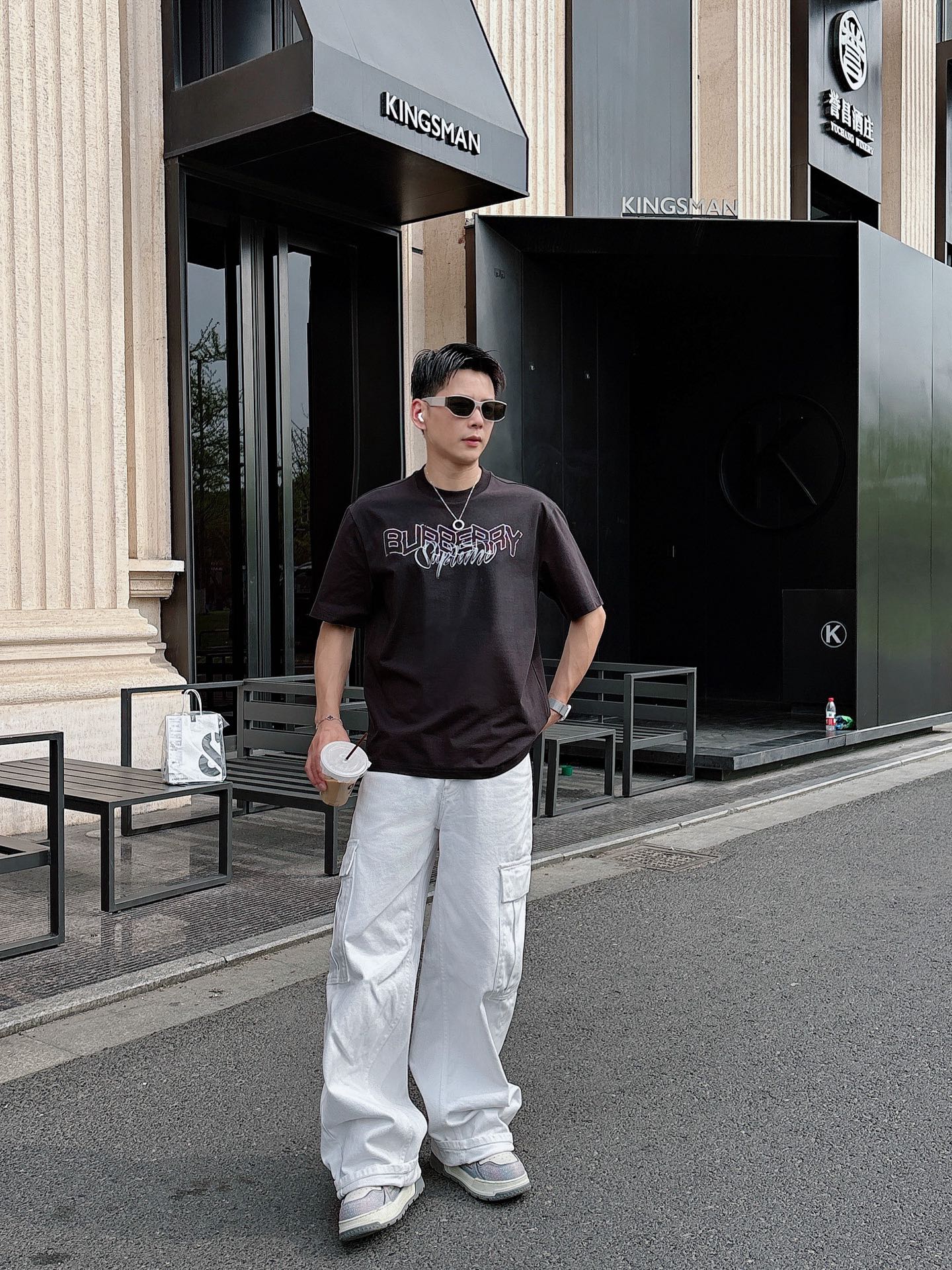 巴宝莉🌾、🆕2026春夏新品发售新品短袖T恤，面料采用新疆长绒棉，温儒柔软 细腻柔软 上身自然是舒适 凉