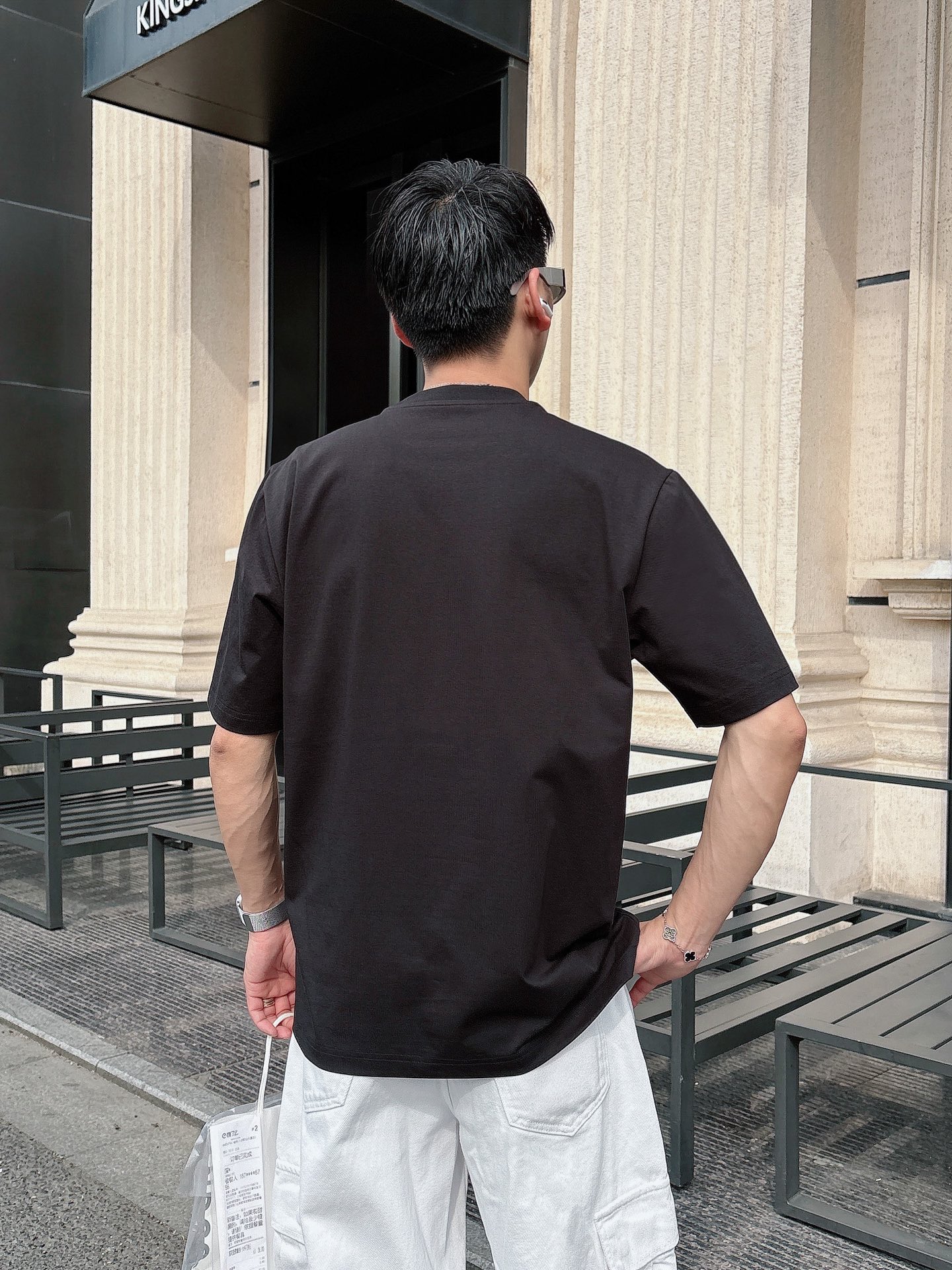 巴宝莉🌾、🆕2026春夏新品发售新品短袖T恤，面料采用新疆长绒棉，温儒柔软 细腻柔软 上身自然是舒适 凉