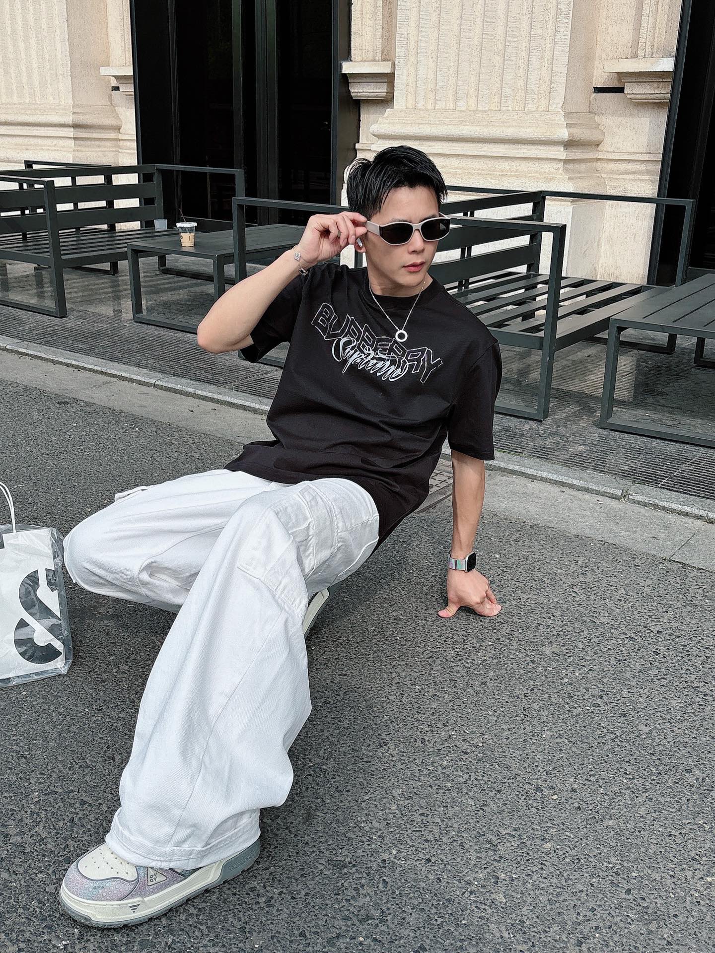 巴宝莉🌾、🆕2026春夏新品发售新品短袖T恤，面料采用新疆长绒棉，温儒柔软 细腻柔软 上身自然是舒适 凉