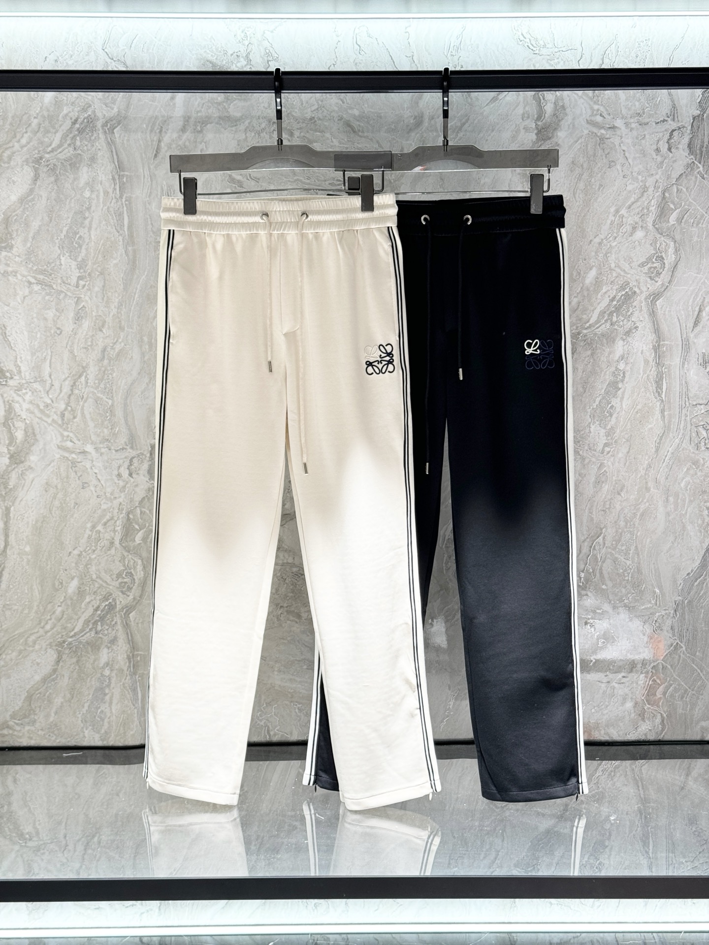 Roywei Leisure Pants: Comfortable, Flexible Design with Unique Logo for Stylish Interpretation - 图片 1