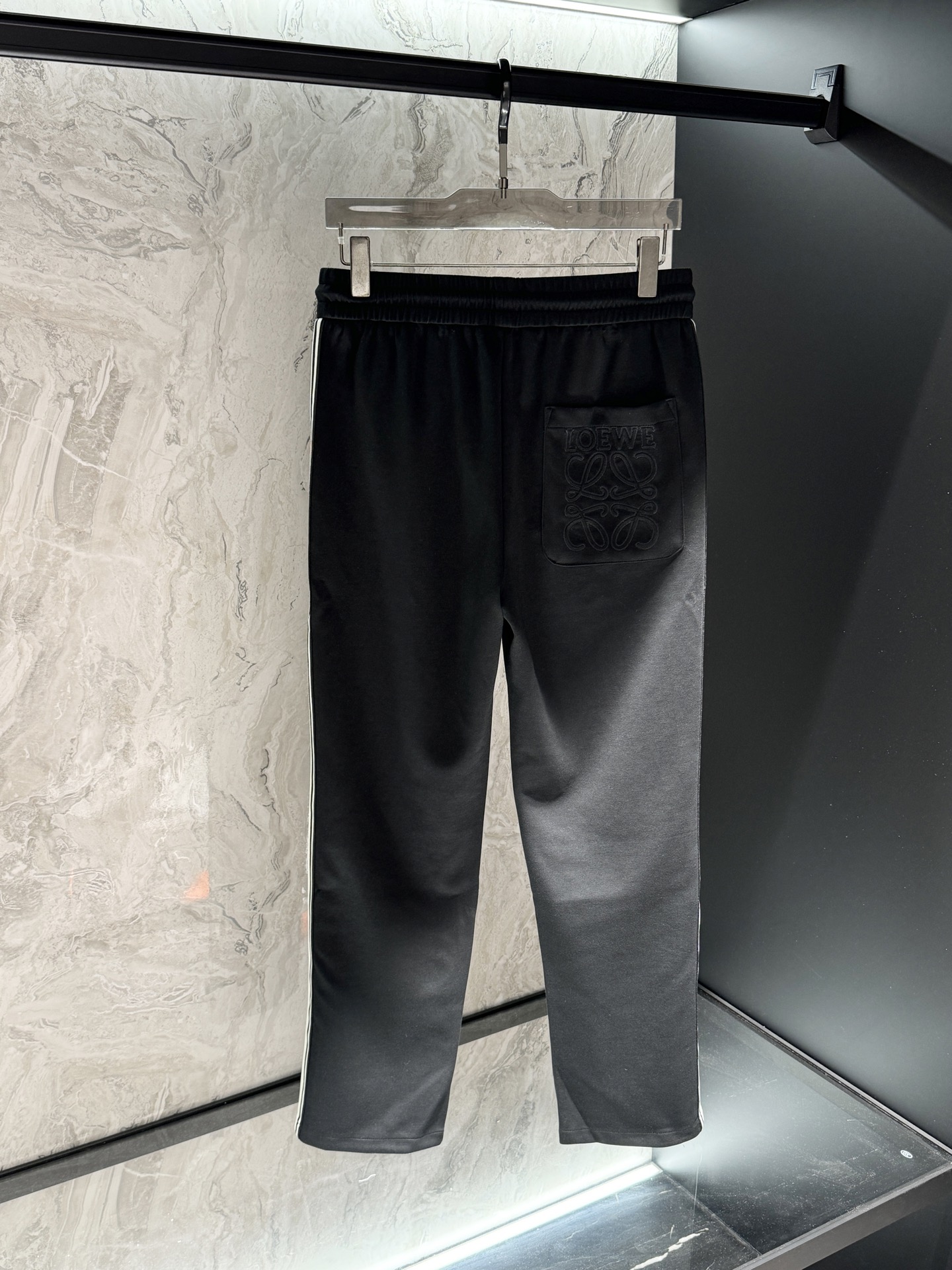 Roywei Leisure Pants: Comfortable, Flexible Design with Unique Logo for Stylish Interpretation - 图片 9