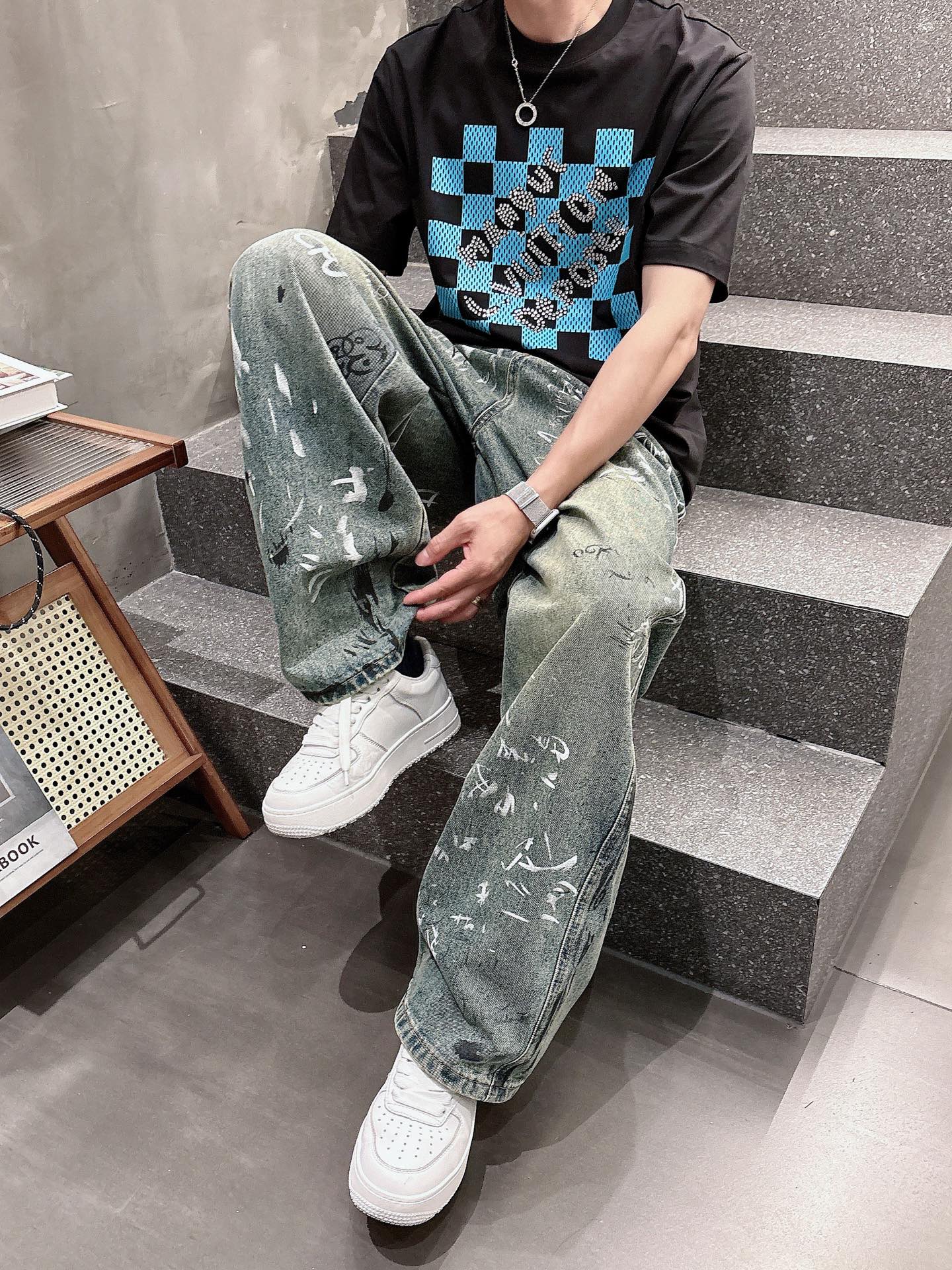 LV🌾、🆕2026春夏新品发售新品短袖T恤，面料采用新疆长绒棉，温儒柔软 细腻柔软 上身自然是舒适 凉爽