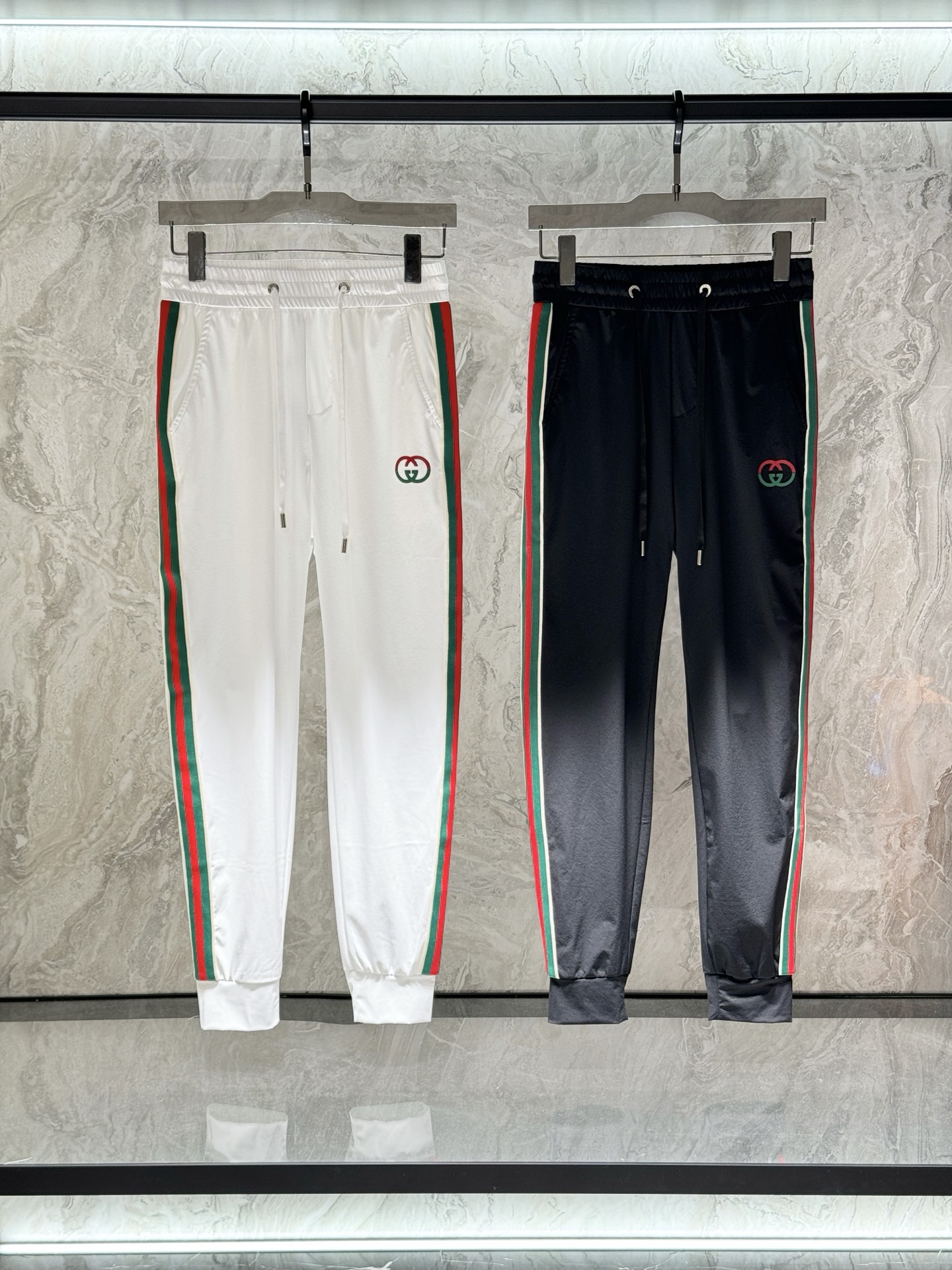 High-End Quality Gucci Men’s Outdoor Filament Fabric Jacket with Waterproofing (P552) - 图片 2