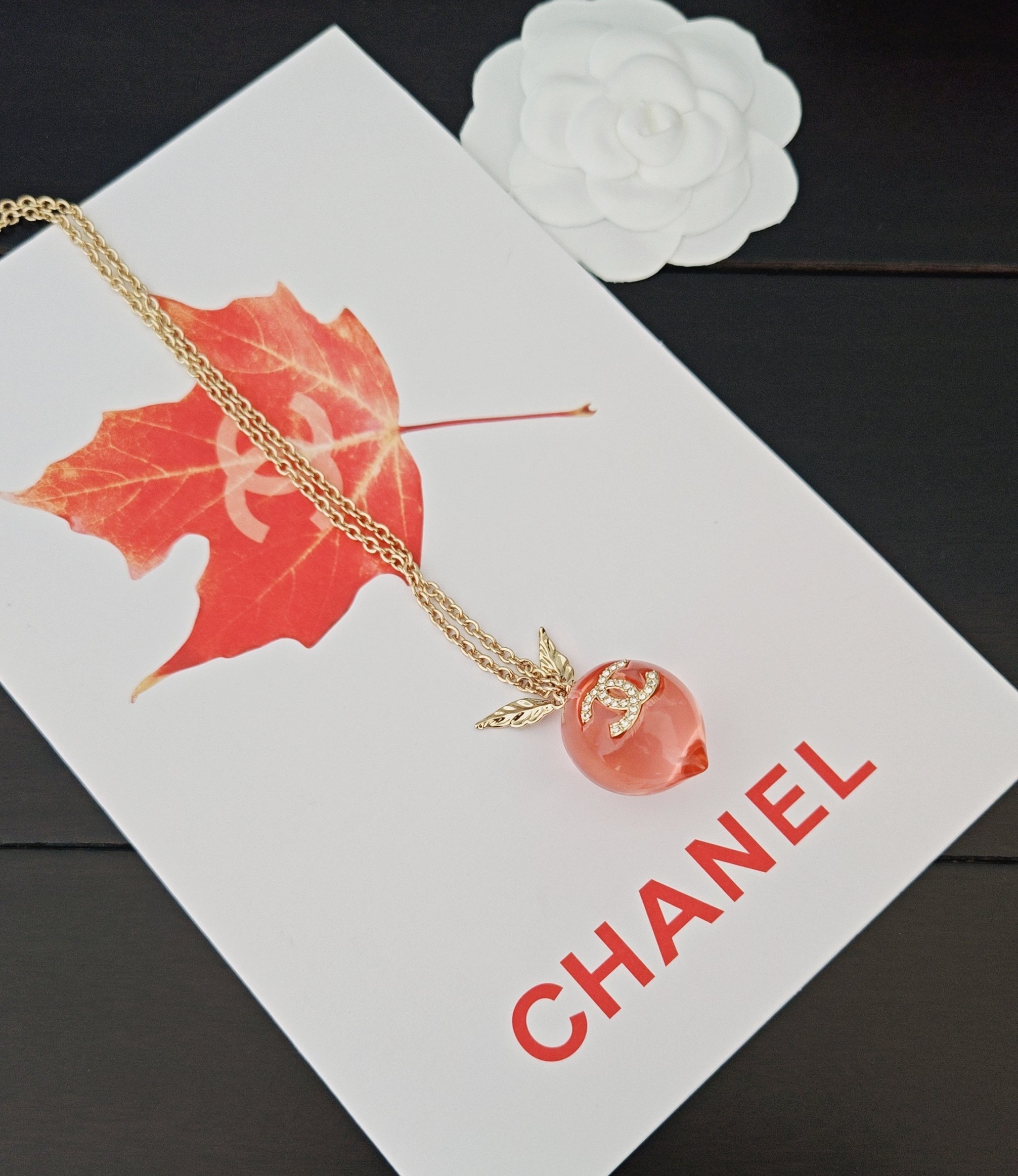 【ch*nel  最新款🆕🆕粉色桃项链】一致专柜🆕黄铜材质   060096
