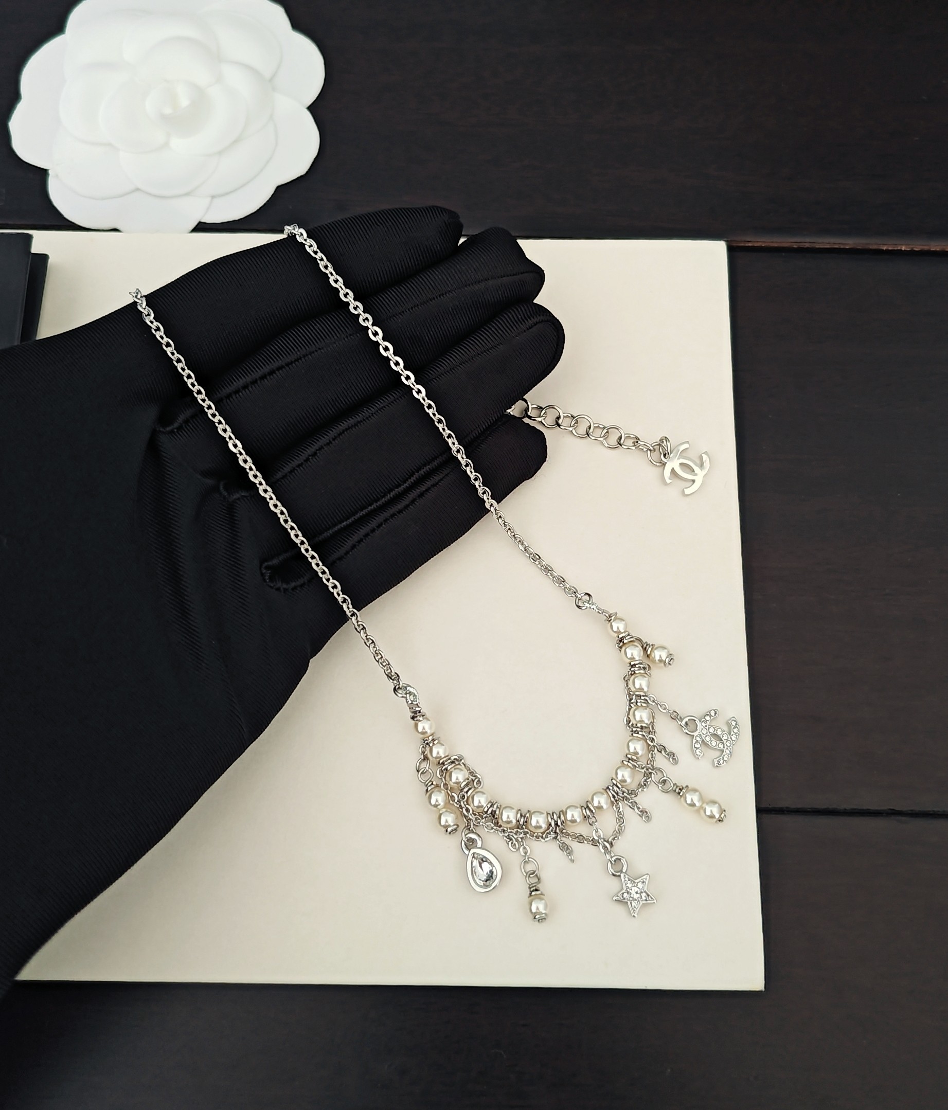 CH * nel latest model 🆕🆕 Platinum waterdrop knotted necklace with c - Jewelry 3