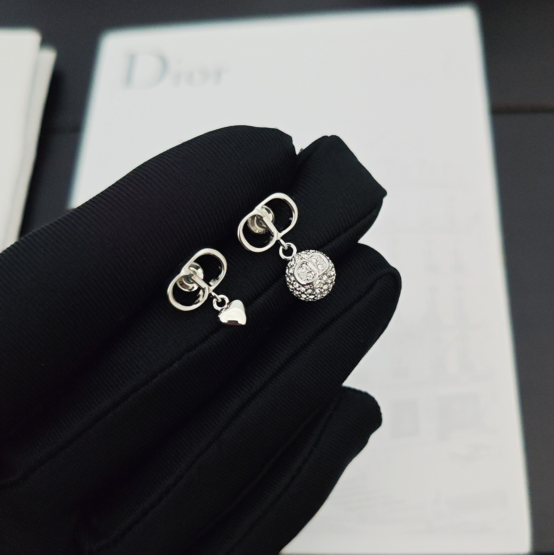 Dior - Earrings - JRD9CDFBD29E9A