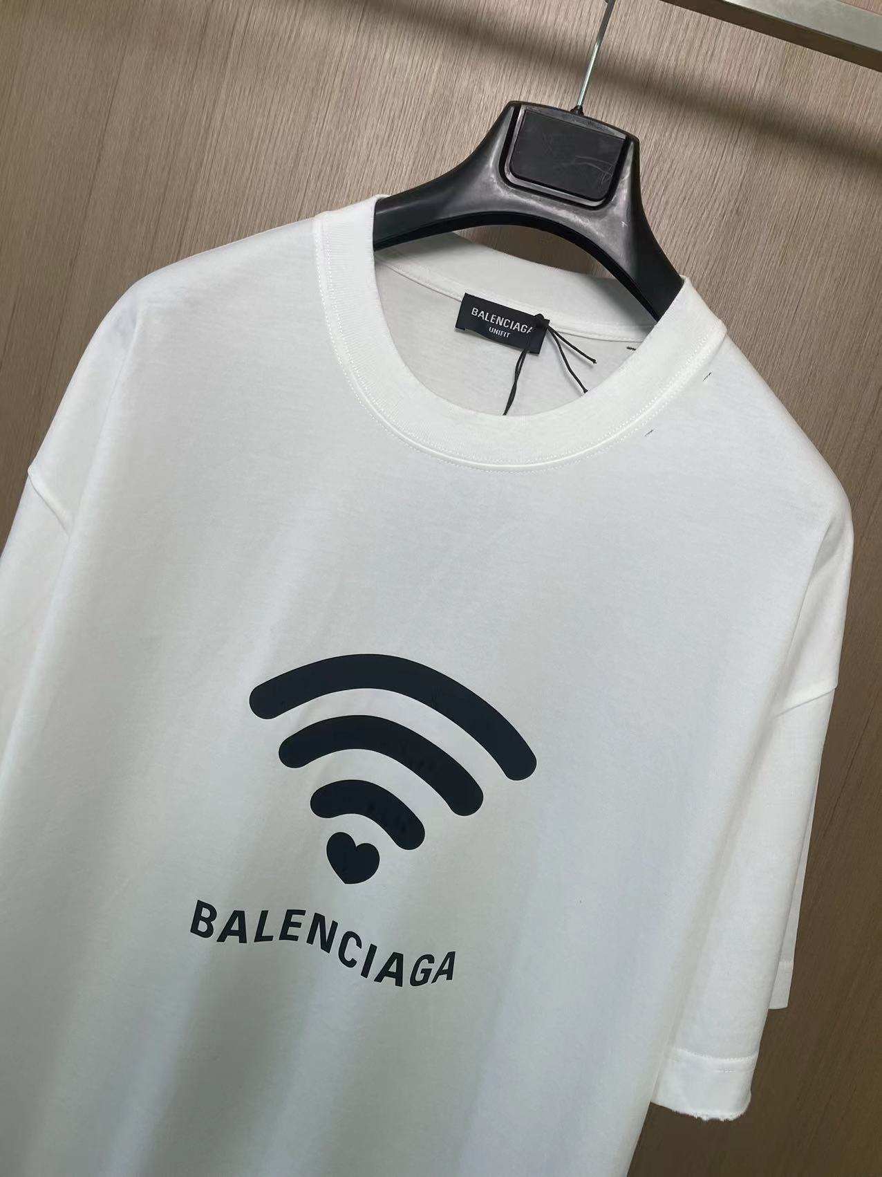 BalenciagaWi-Fi信号印花短袖印花短袖300克磅重32支双纱精梳棉面料小领口宽松版型男女同款