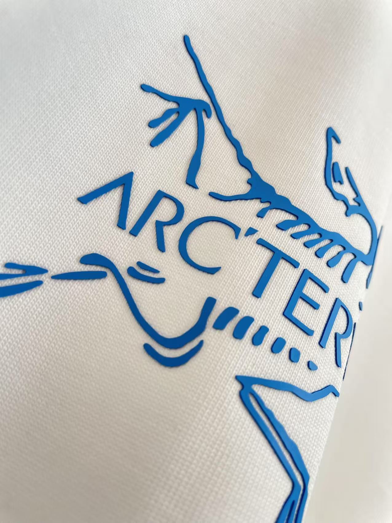 Arc'teryx P220628 Women's Vest - Classic Bird Pattern, High-Quality Fabric 6 i1747968004 6284 4