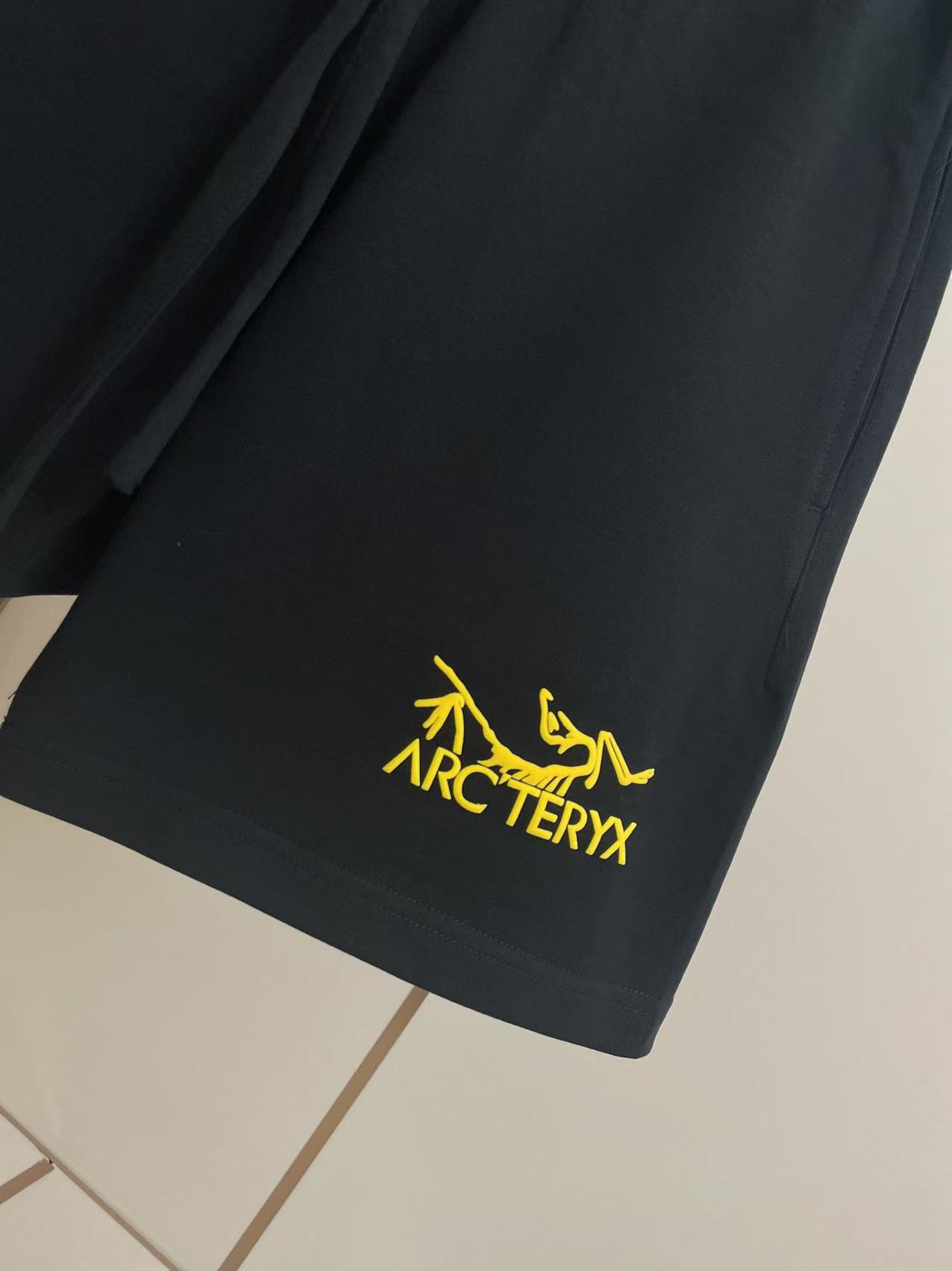 Arc'teryx Casual Cotton Shorts - Stylish Color Block Design & Comfortable Fit 5 i1747969964 3149 3