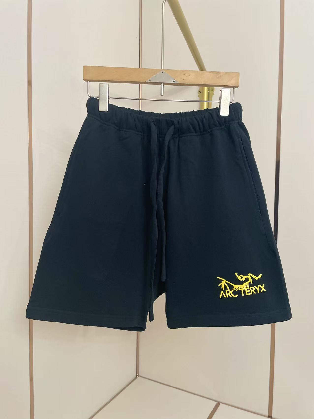 Arc'teryx Casual Cotton Shorts - Stylish Color Block Design & Comfortable Fit 2 i1747969964 9750 0