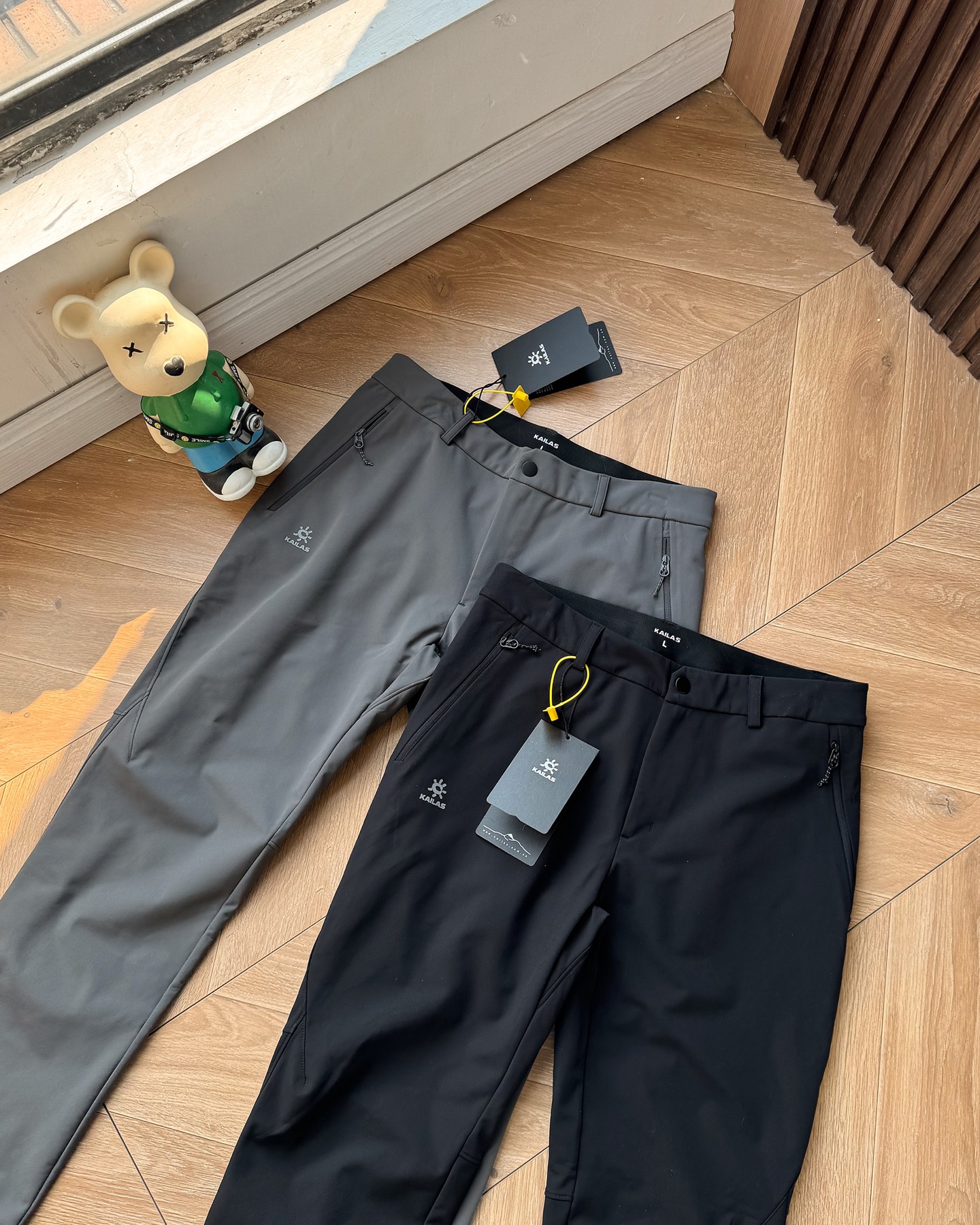 _dYM9s3OwnanCHas4y1yDcjBe70UQpG-aAtisr_Q