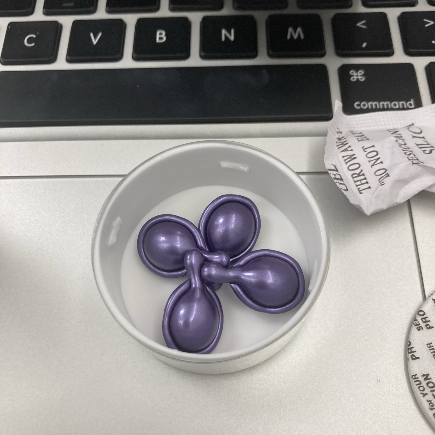 专柜品质/70💰包邮
莱伯妮铂金精华胶囊60粒！