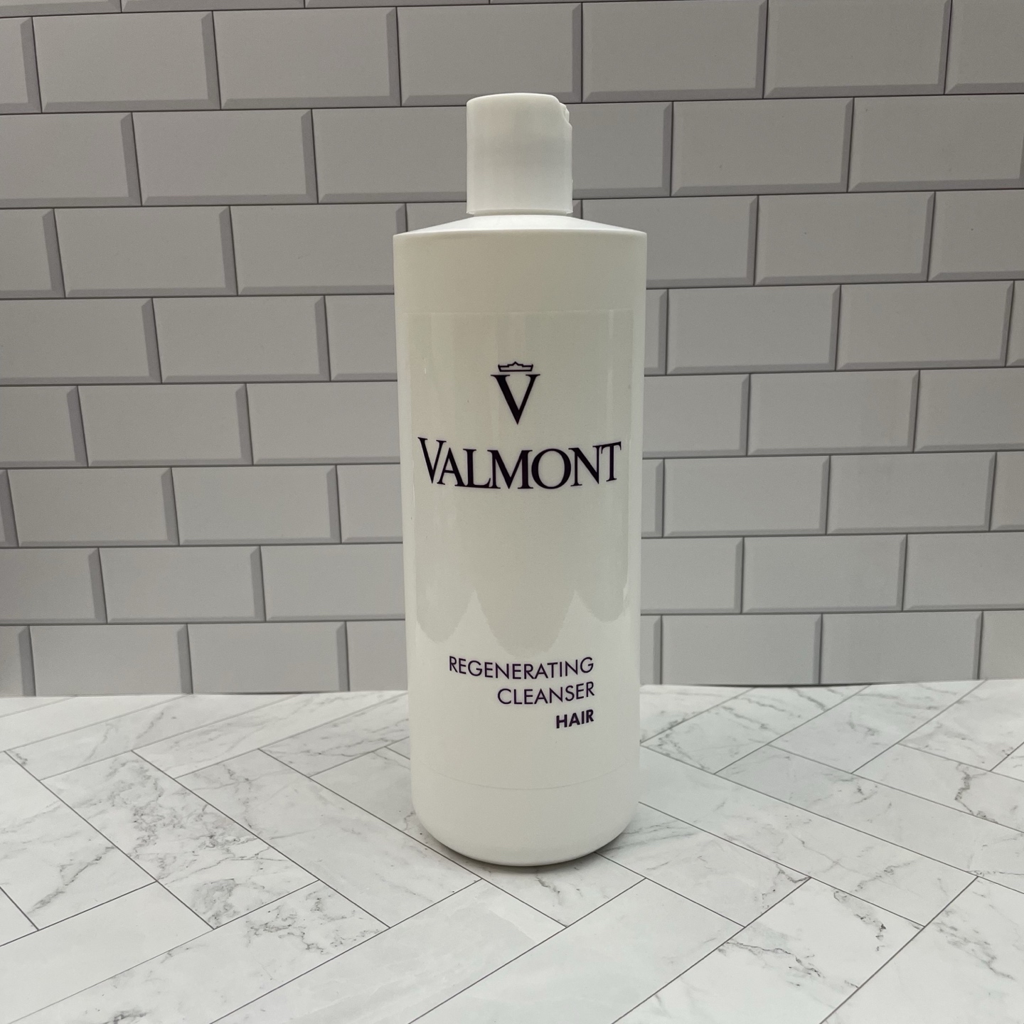 30。法尔曼洗发水500ml 🔜 高质量❗️🇨🇭Valmont法尔曼焕采更生活力洗发水500ml 独家私模 件36 配中文标 现货供应🔥
