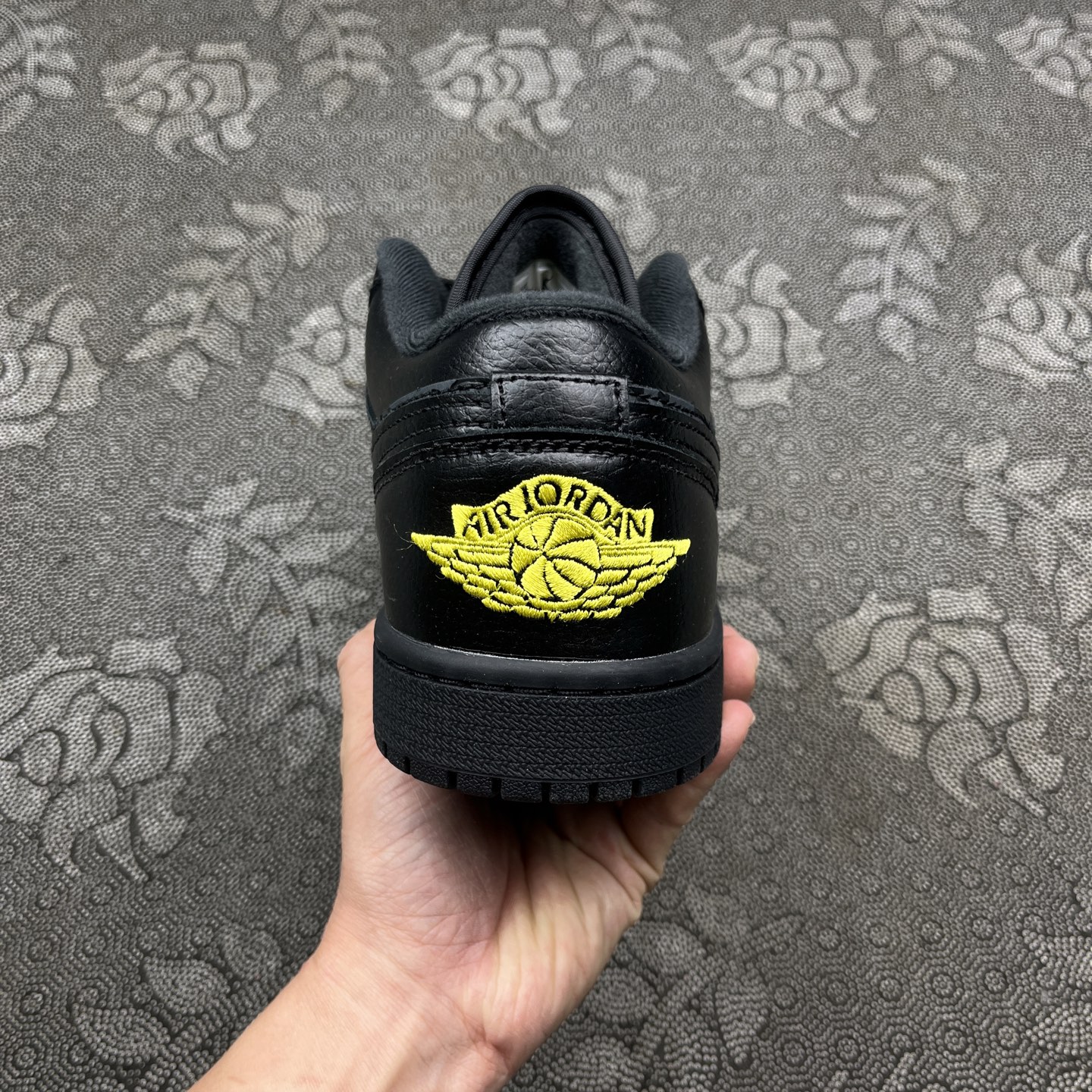 Air Jordan Low AJ1 乔1黑黄爆裂纹 低帮文化休闲运动板鞋 IM6568-010市面中低
