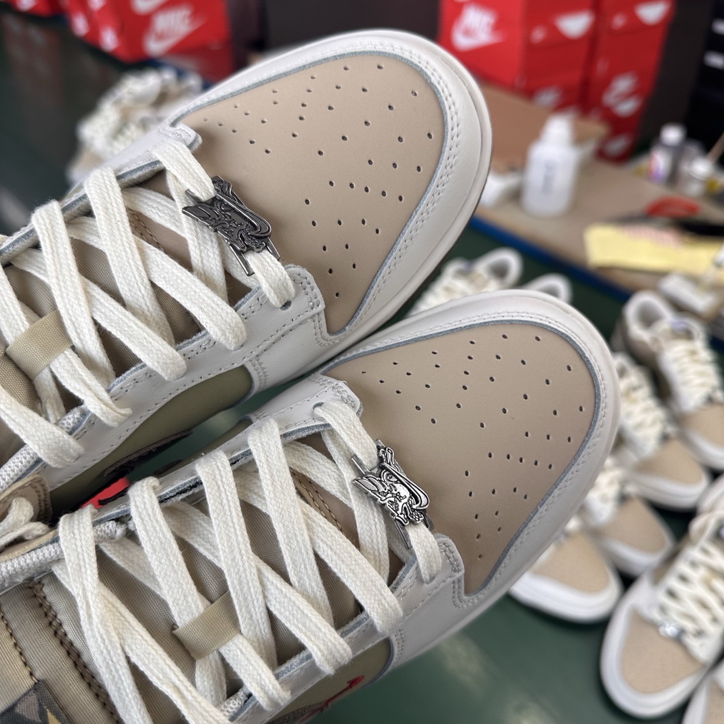 开学季马年限定Dunk特价 CS Nike Dunk Pegasus Pack 马年限定CNY新年款脱缰系列 米褐色 N 开学季马年限定Dunk特价 CS Nike Dunk Pegasus Pack 马年限定CNY新年款脱缰系列 米褐色 N