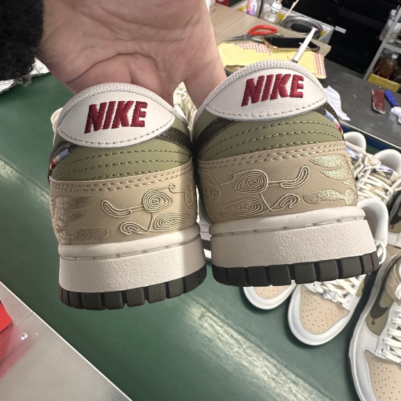 开学季马年限定Dunk特价 CS Nike Dunk Pegasus Pack 马年限定CNY新年款脱缰系列 米褐色 N 开学季马年限定Dunk特价 CS Nike Dunk Pegasus Pack 马年限定CNY新年款脱缰系列 米褐色 N
