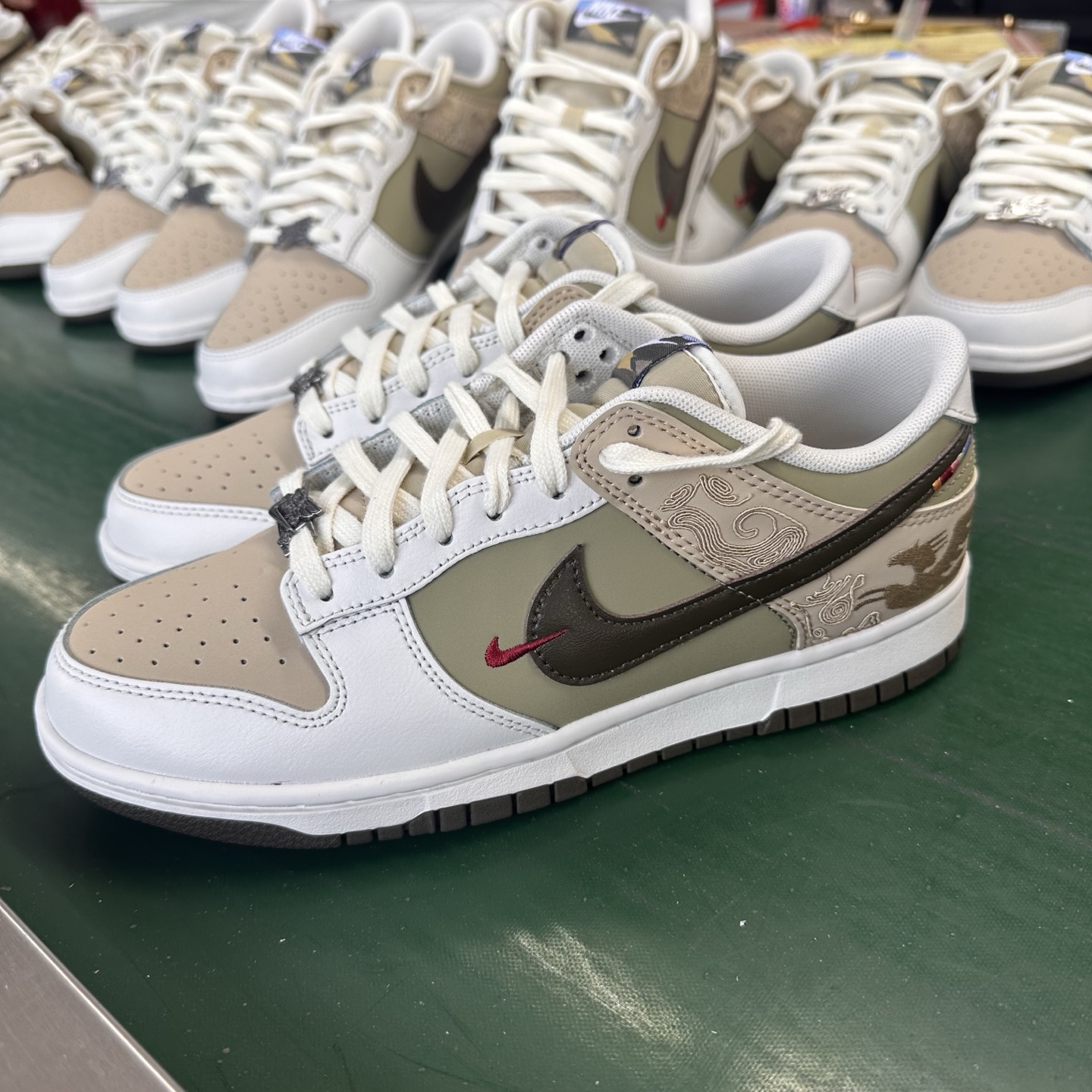开学季马年限定Dunk特价 CS Nike Dunk Pegasus Pack 马年限定CNY新年款脱缰系列 米褐色 N 开学季马年限定Dunk特价 CS Nike Dunk Pegasus Pack 马年限定CNY新年款脱缰系列 米褐色 N