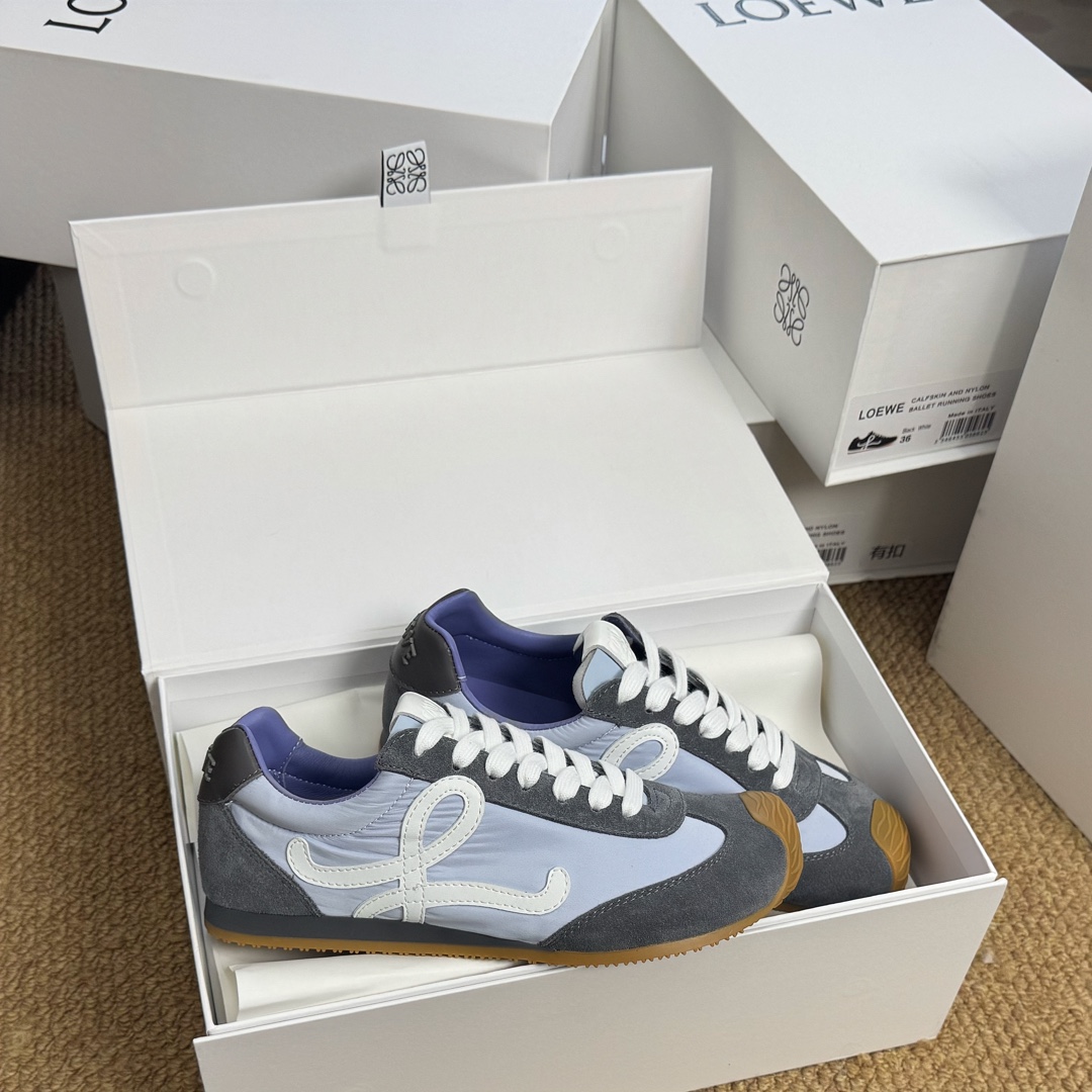[Loewe Women